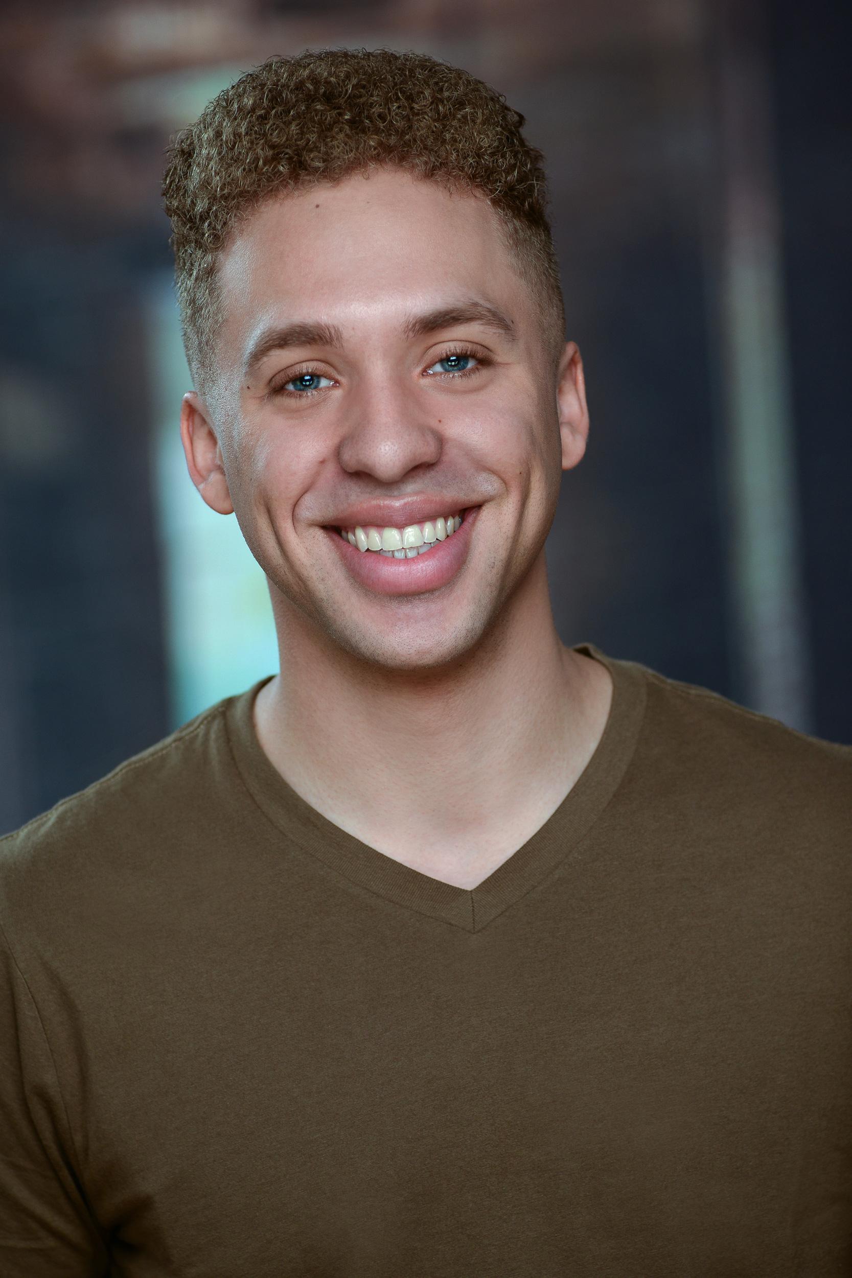 actor Alten Wilmot large photo