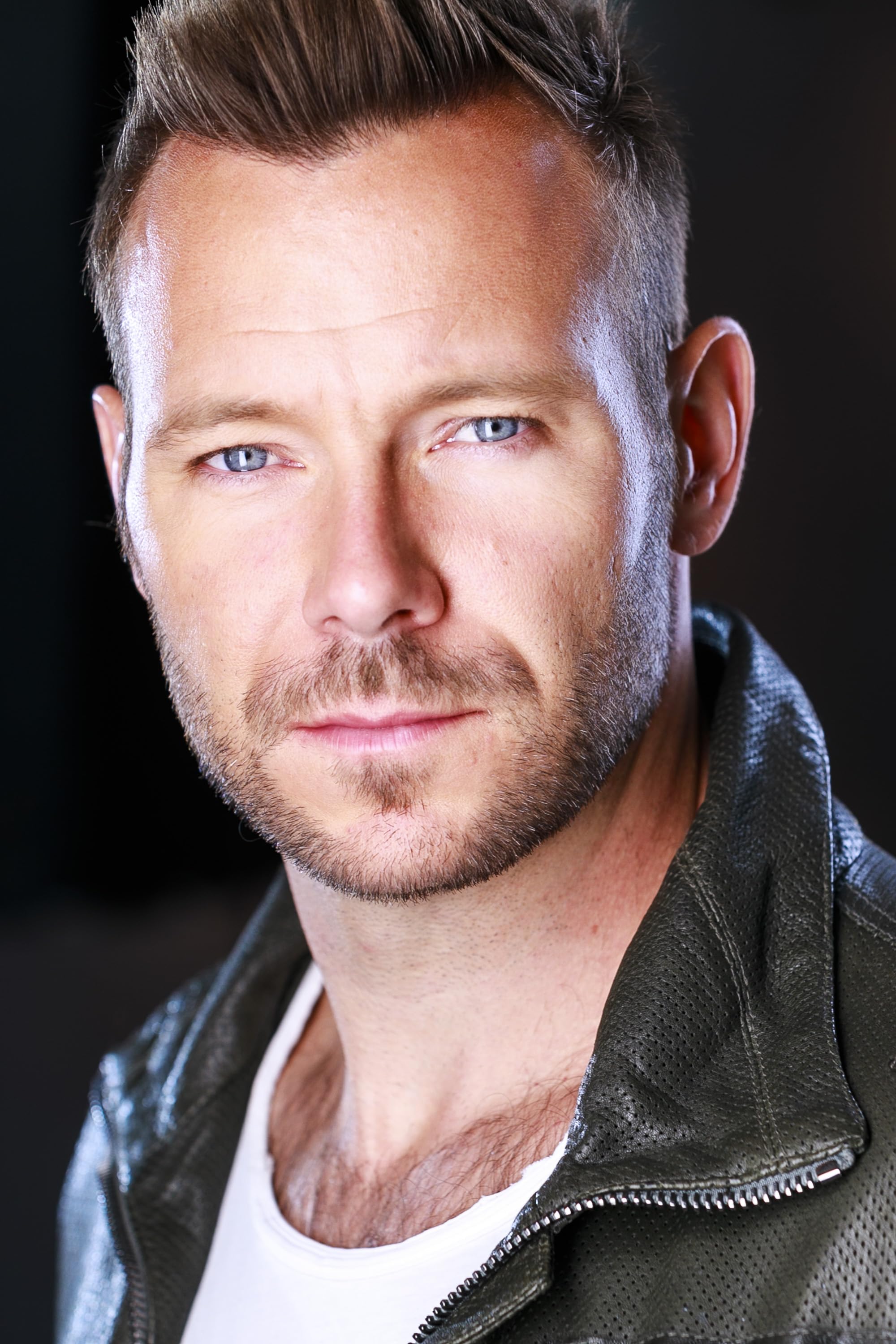 actor Joel Berg large photo