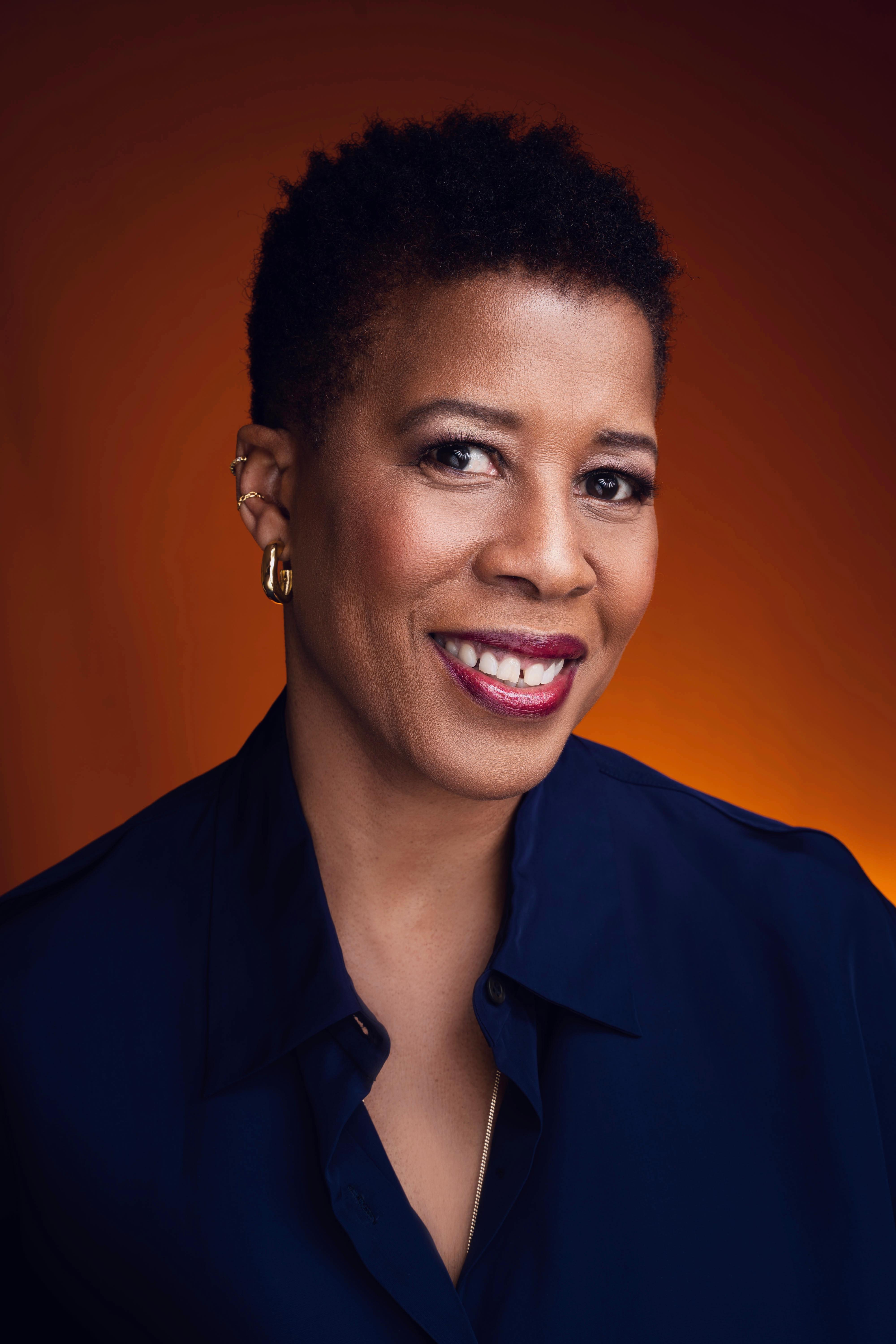 actor Pamela Jikiemi large photo