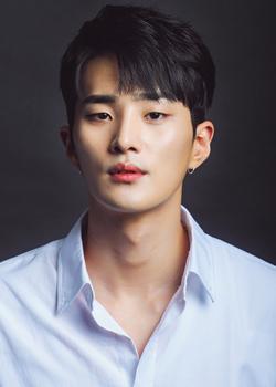 Hyun Woo Yoo