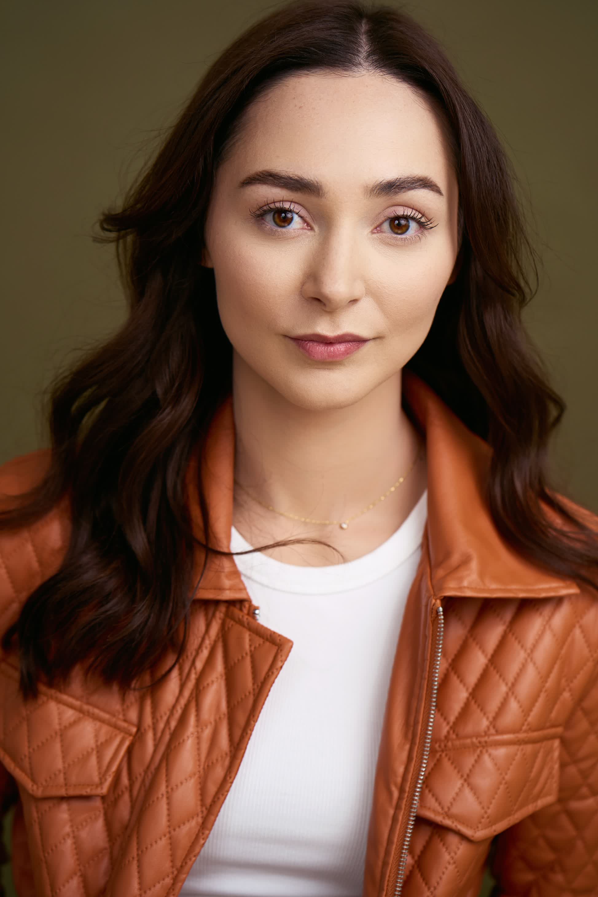 actor Courtney Herbst large photo