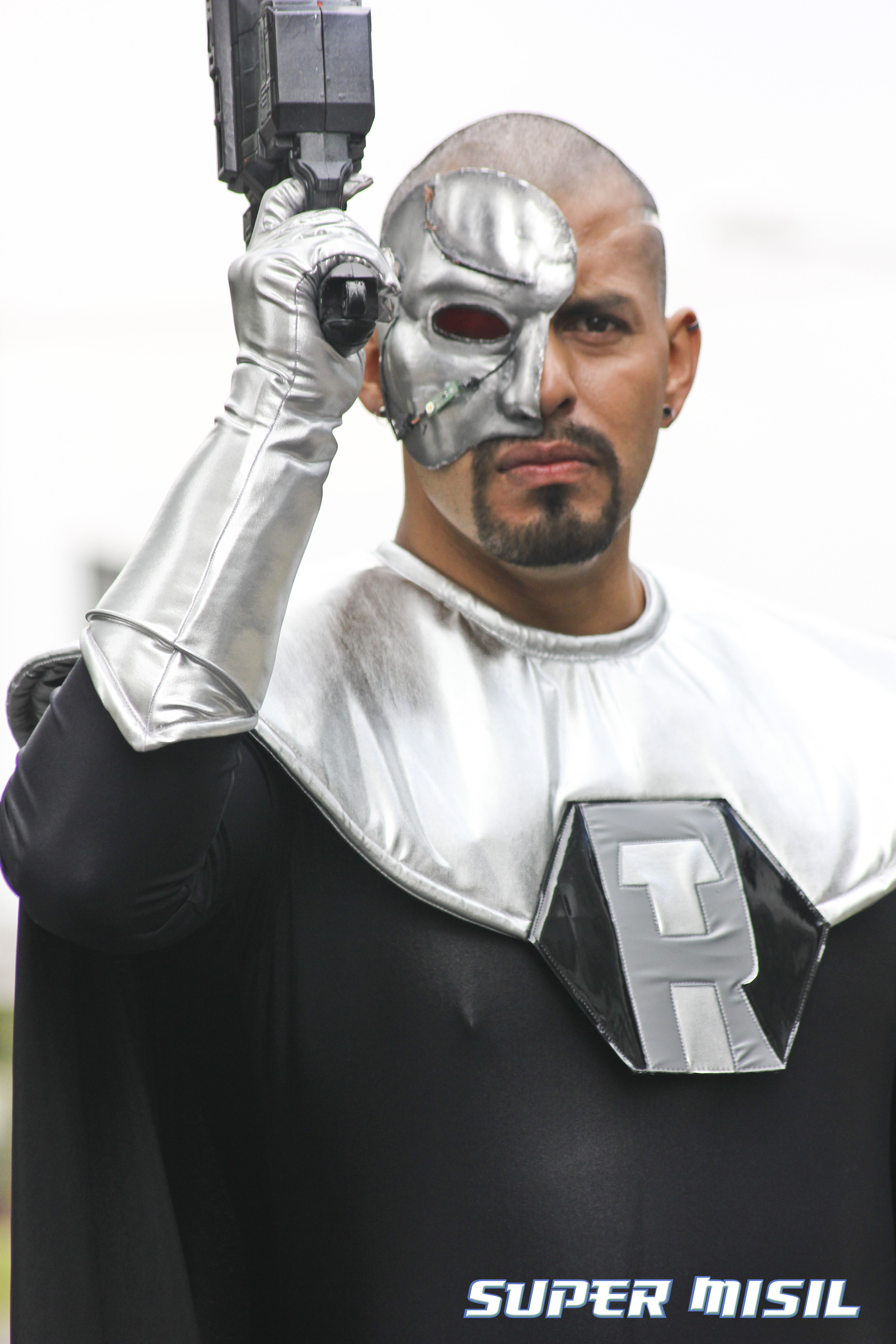 actor Arnulfo Reyes Sanchez large photo