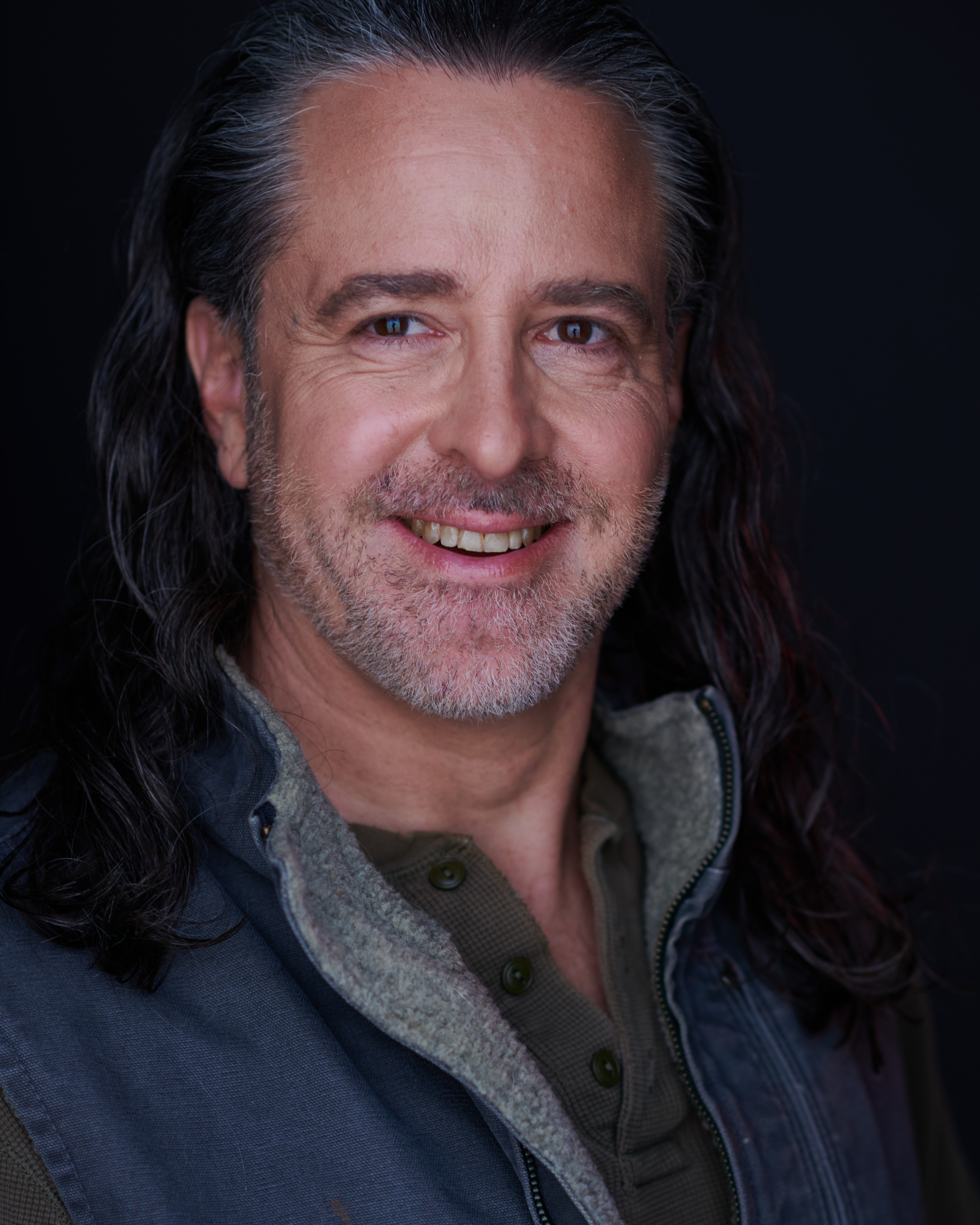 actor Mike Corcoran large photo