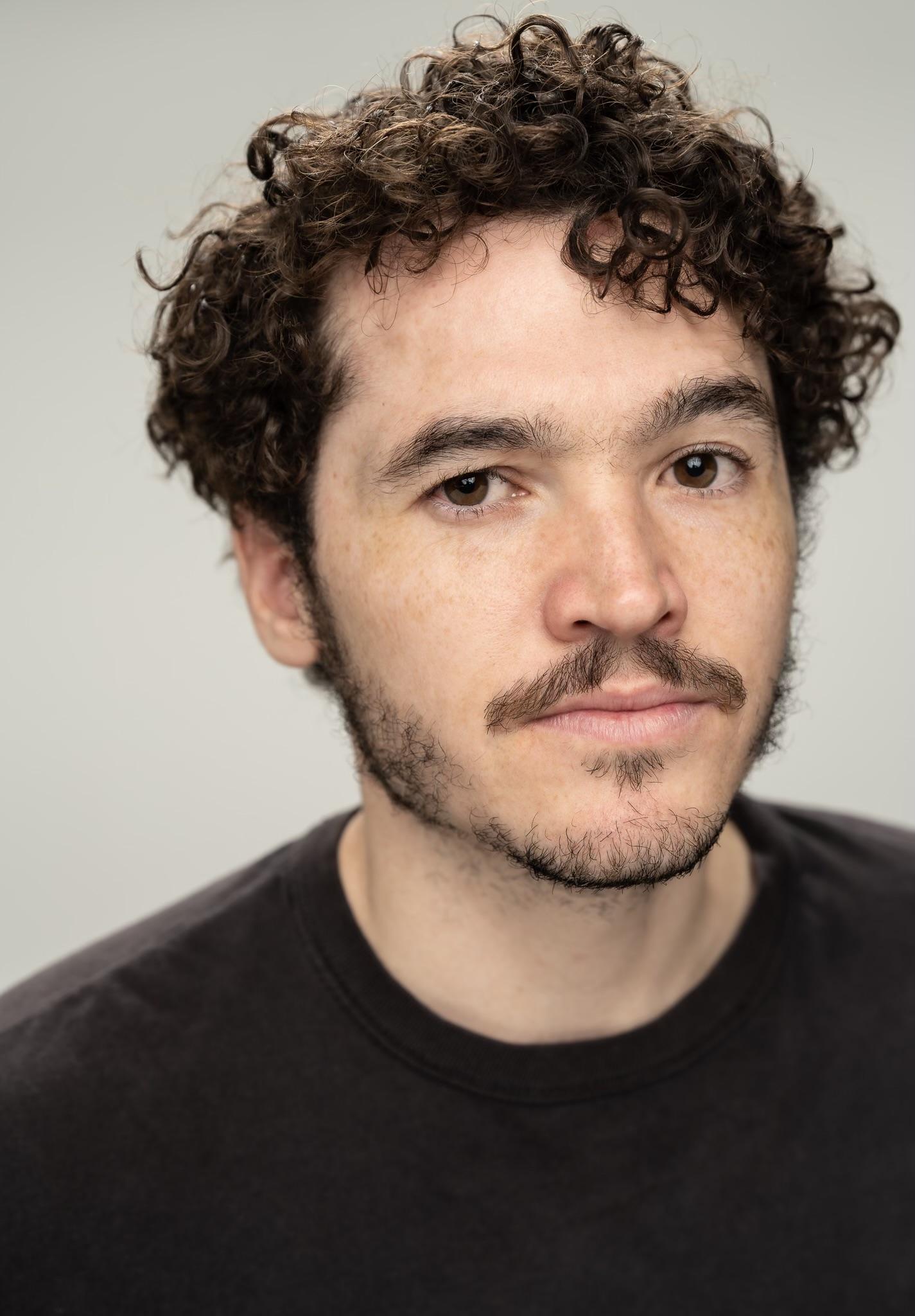 actor Taylor Petracek large photo