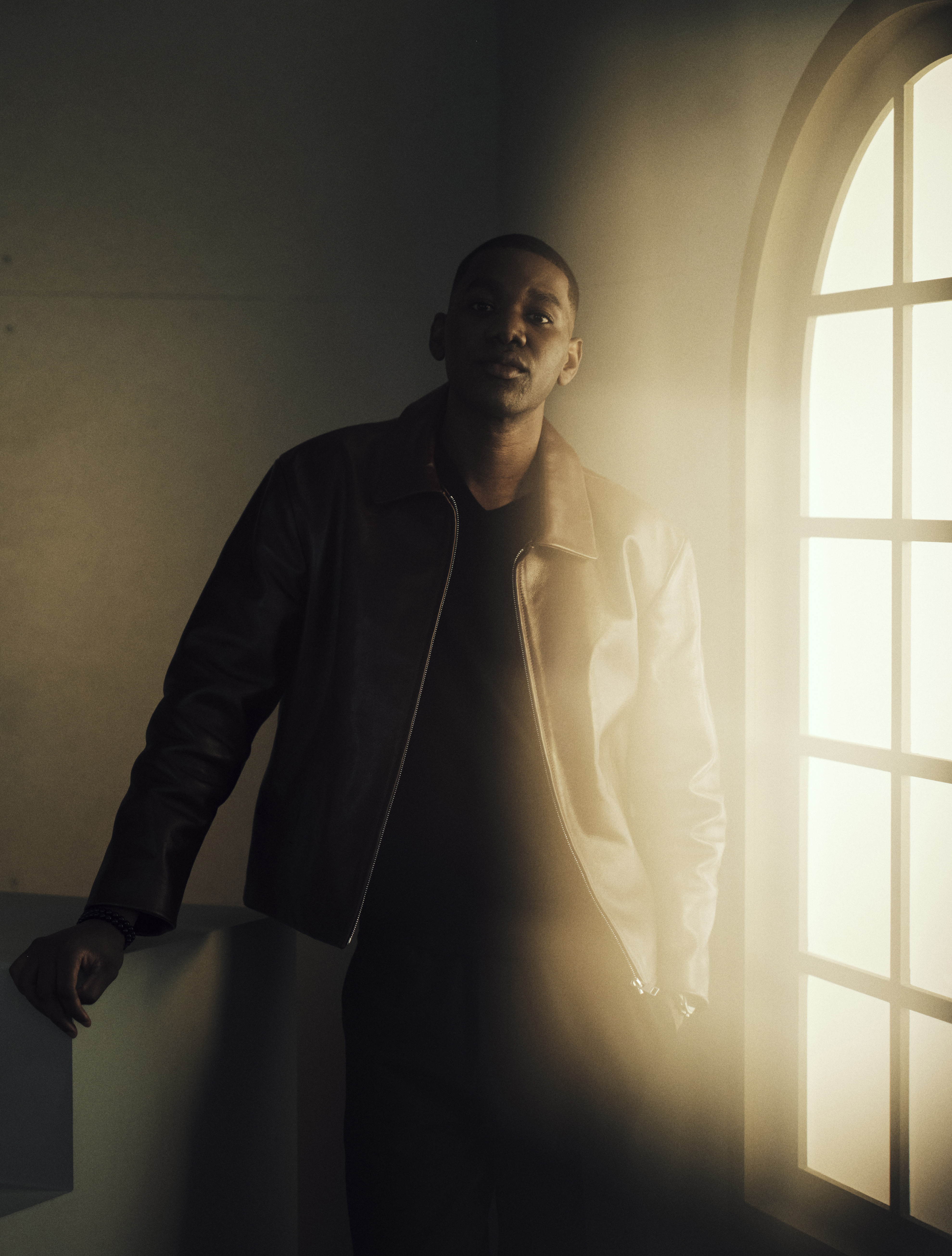 actor Ashton James large photo