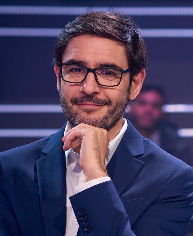 actor Juanra Bonet large photo