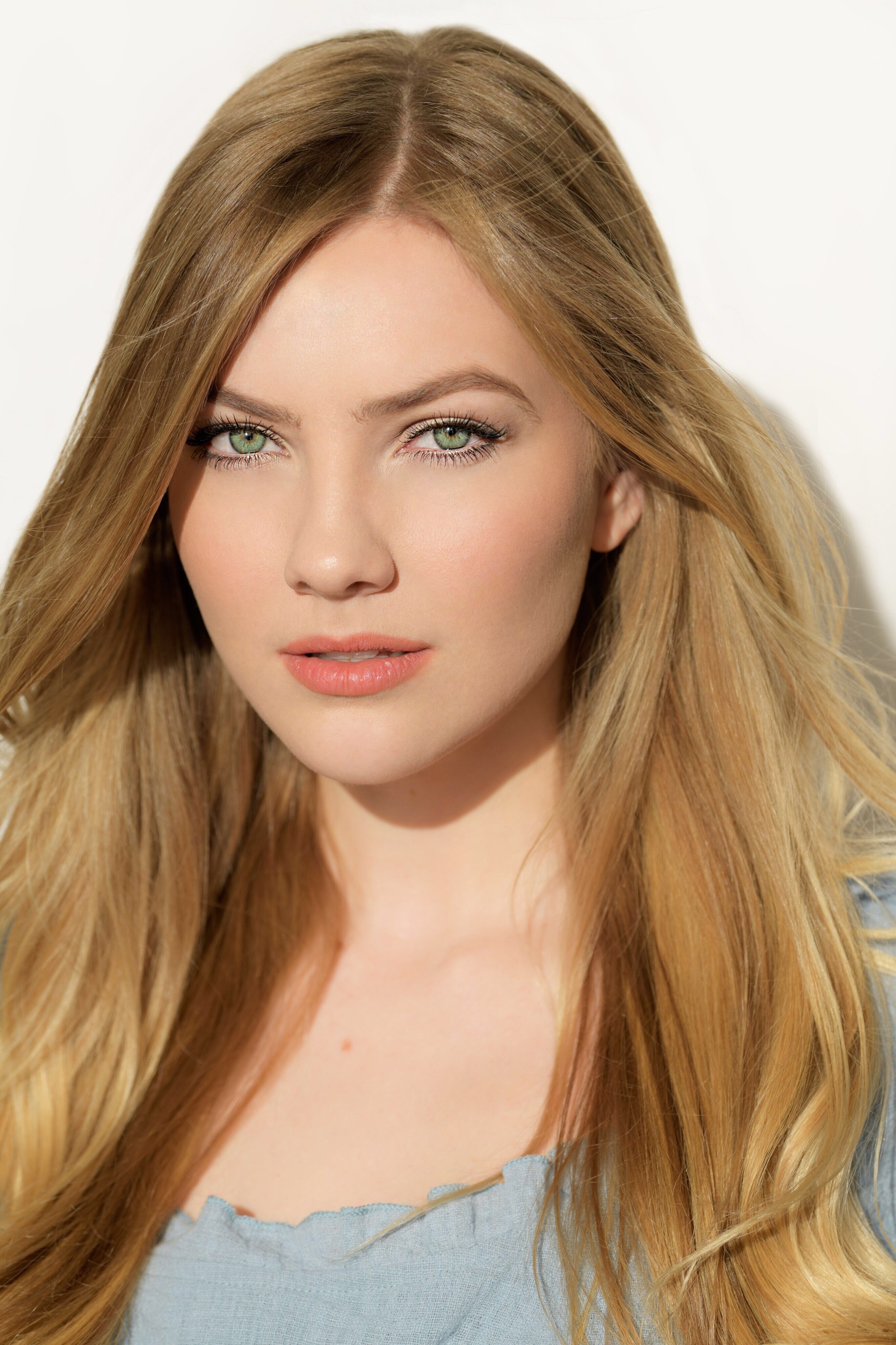 actor Brittany Gandy large photo