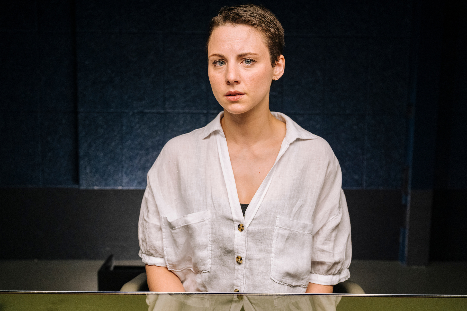 actor Julia E. Lenska large photo