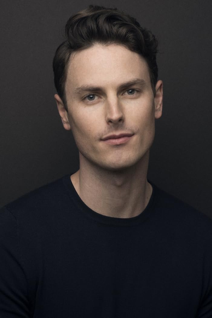 actor Todd Flaherty large photo