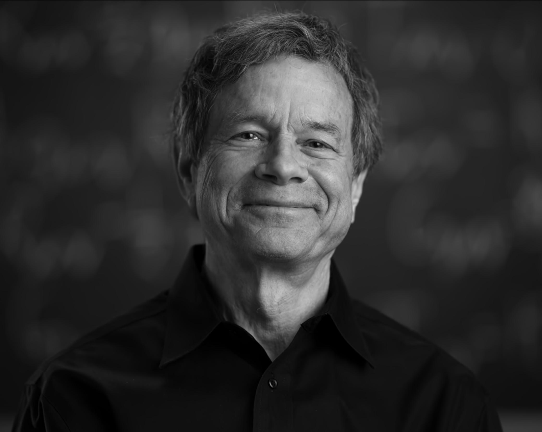 actor Alan Lightman large photo