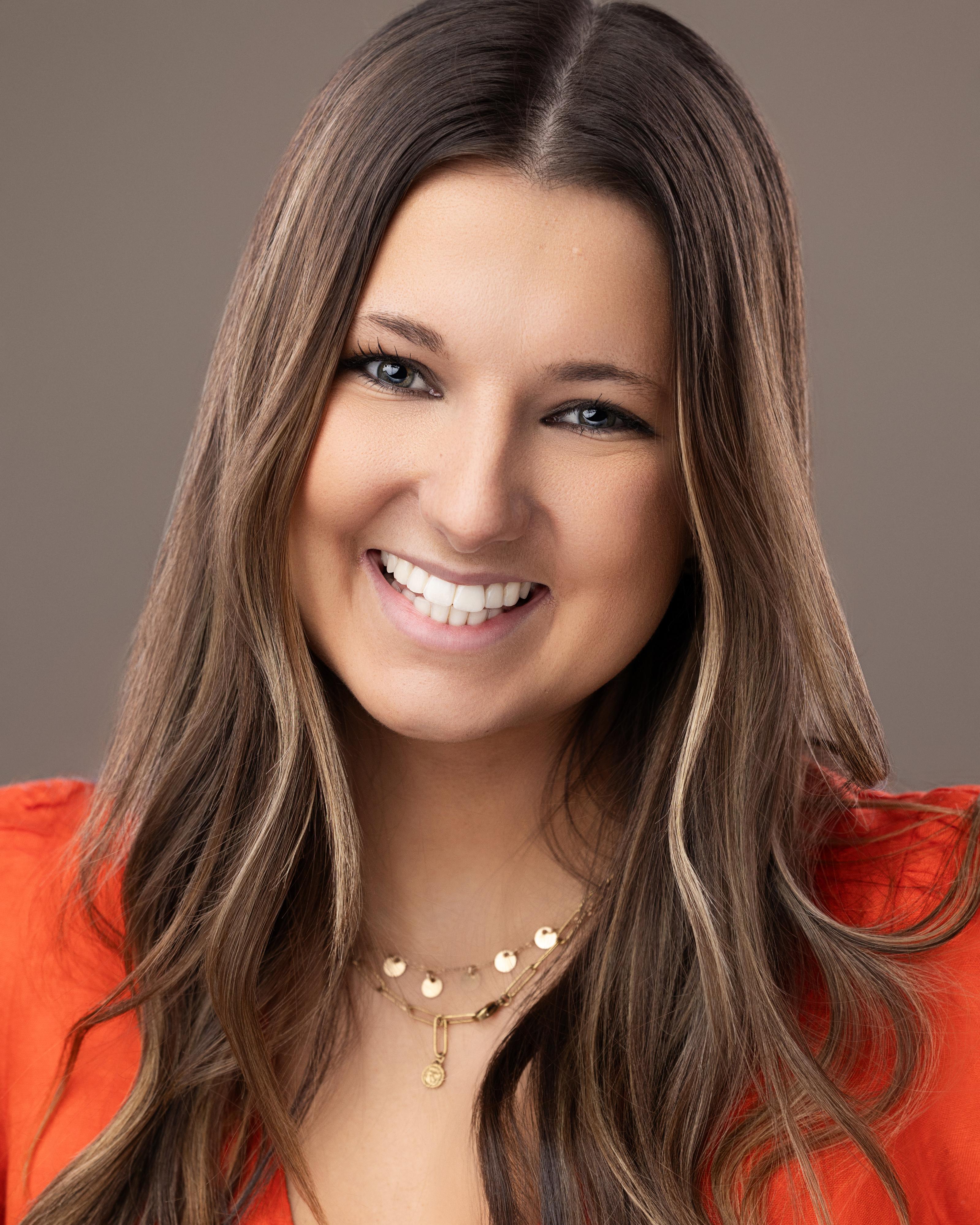 actor Cate Whitlatch large photo