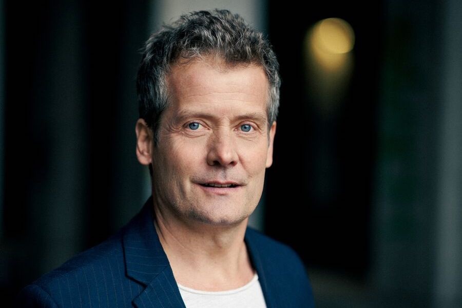 actor Sebastian Mirow large photo