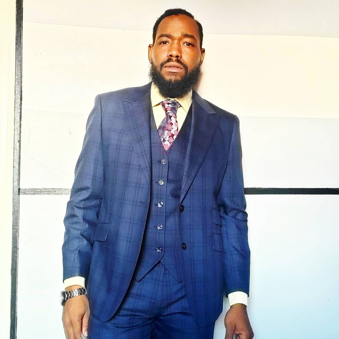 Ananias Dixon