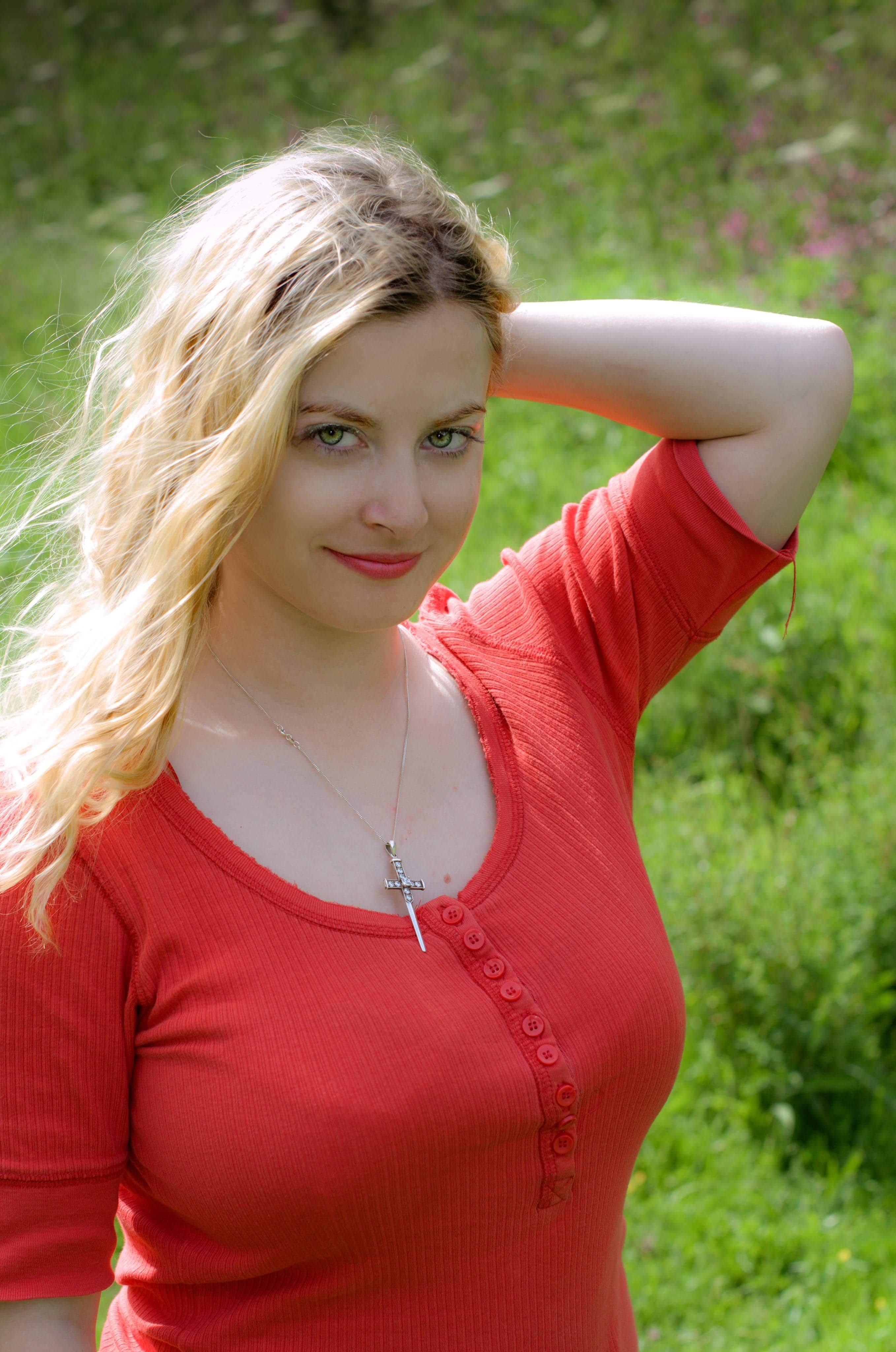 actor Emily Turrini large photo