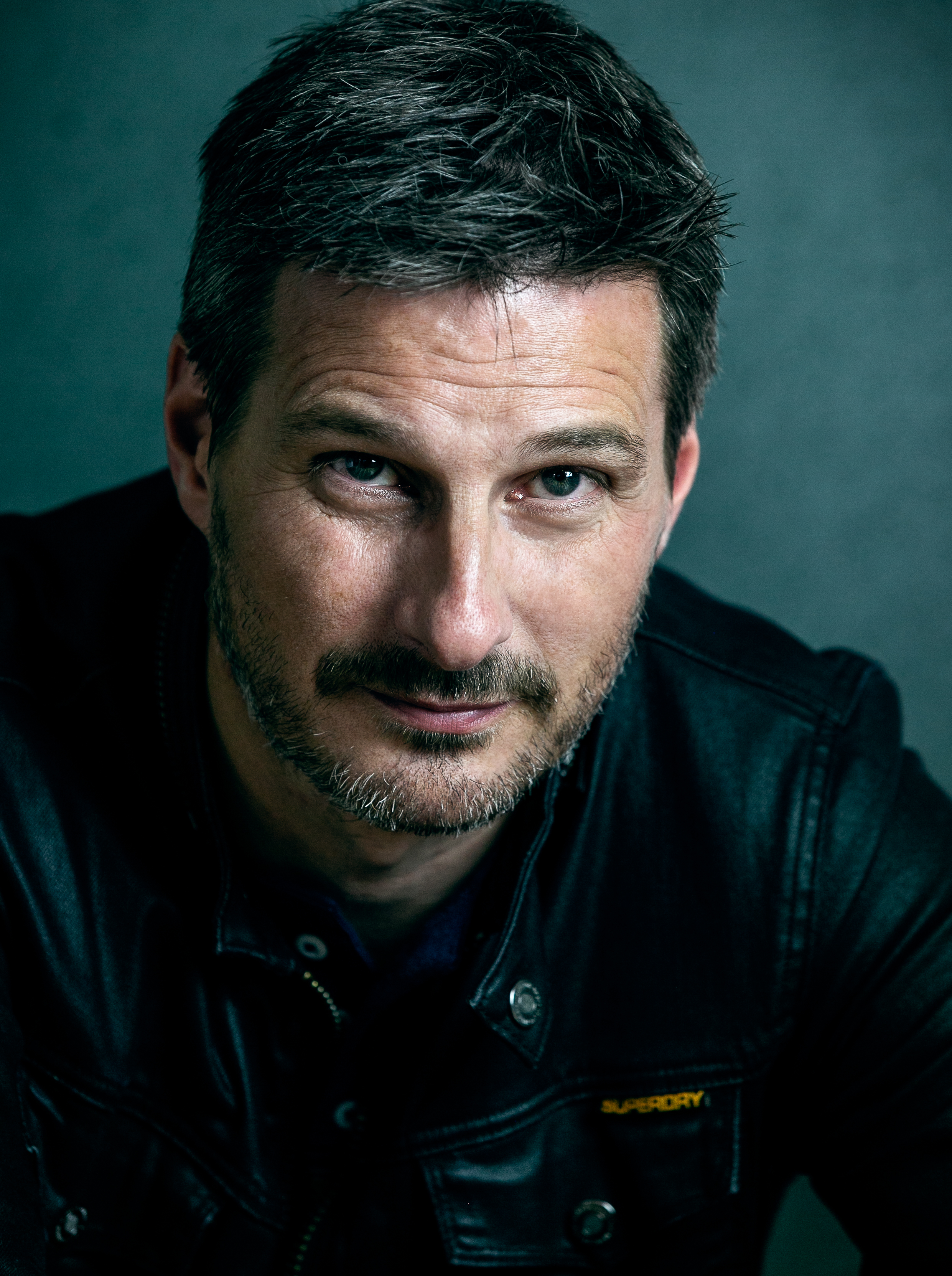 actor Stephen John Davis large photo