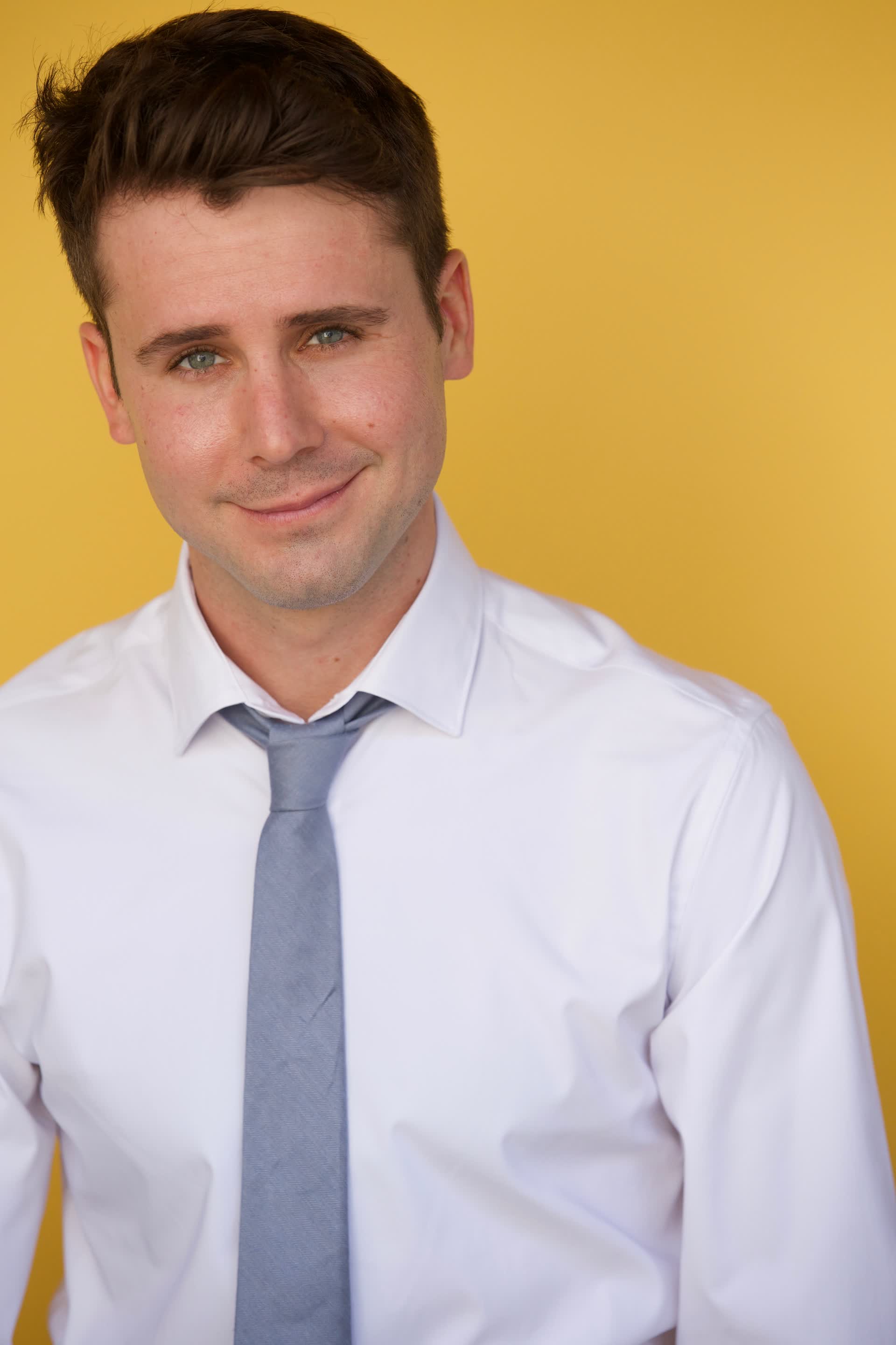 actor Matt Devine large photo