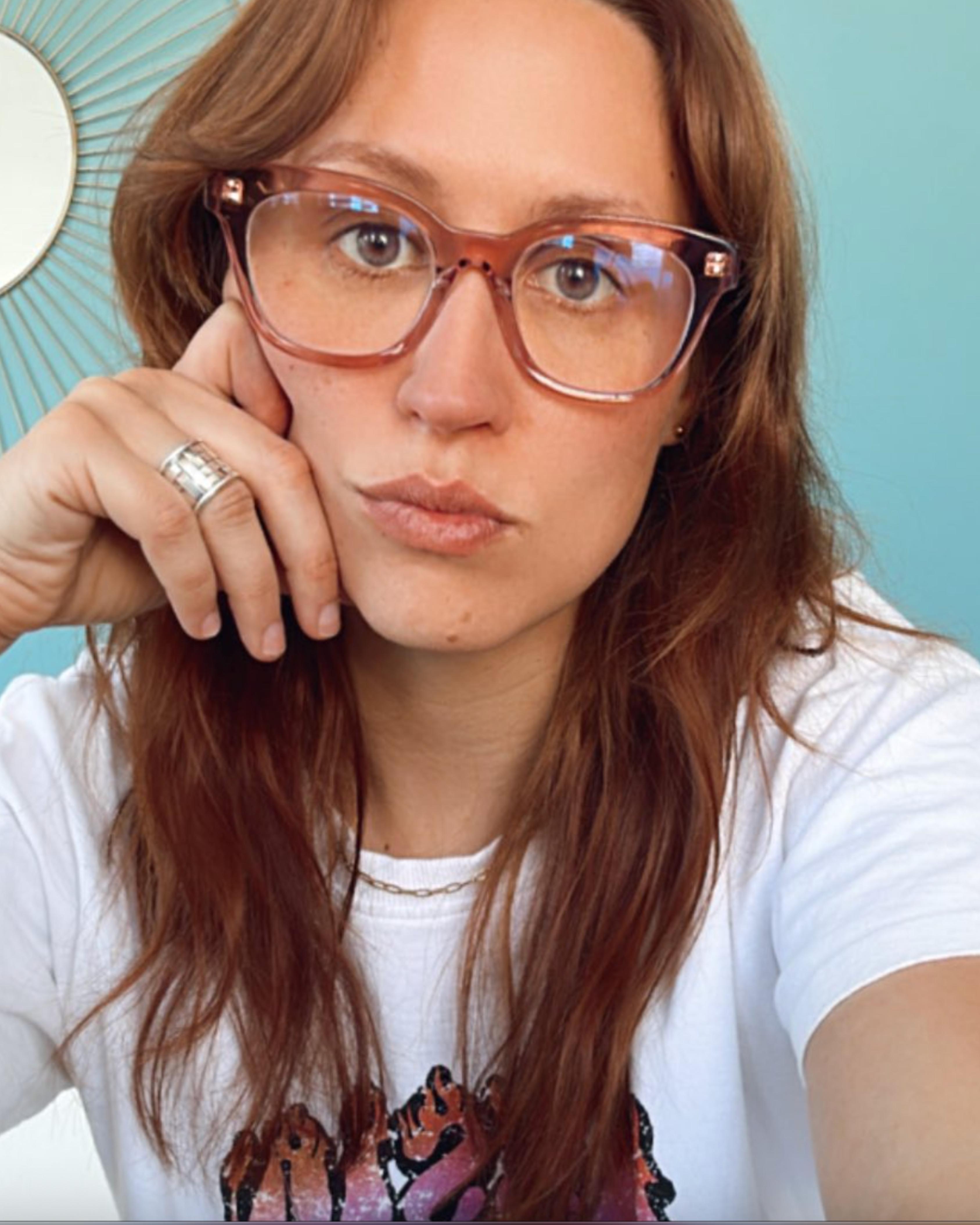 actor Elaine Lacey large photo