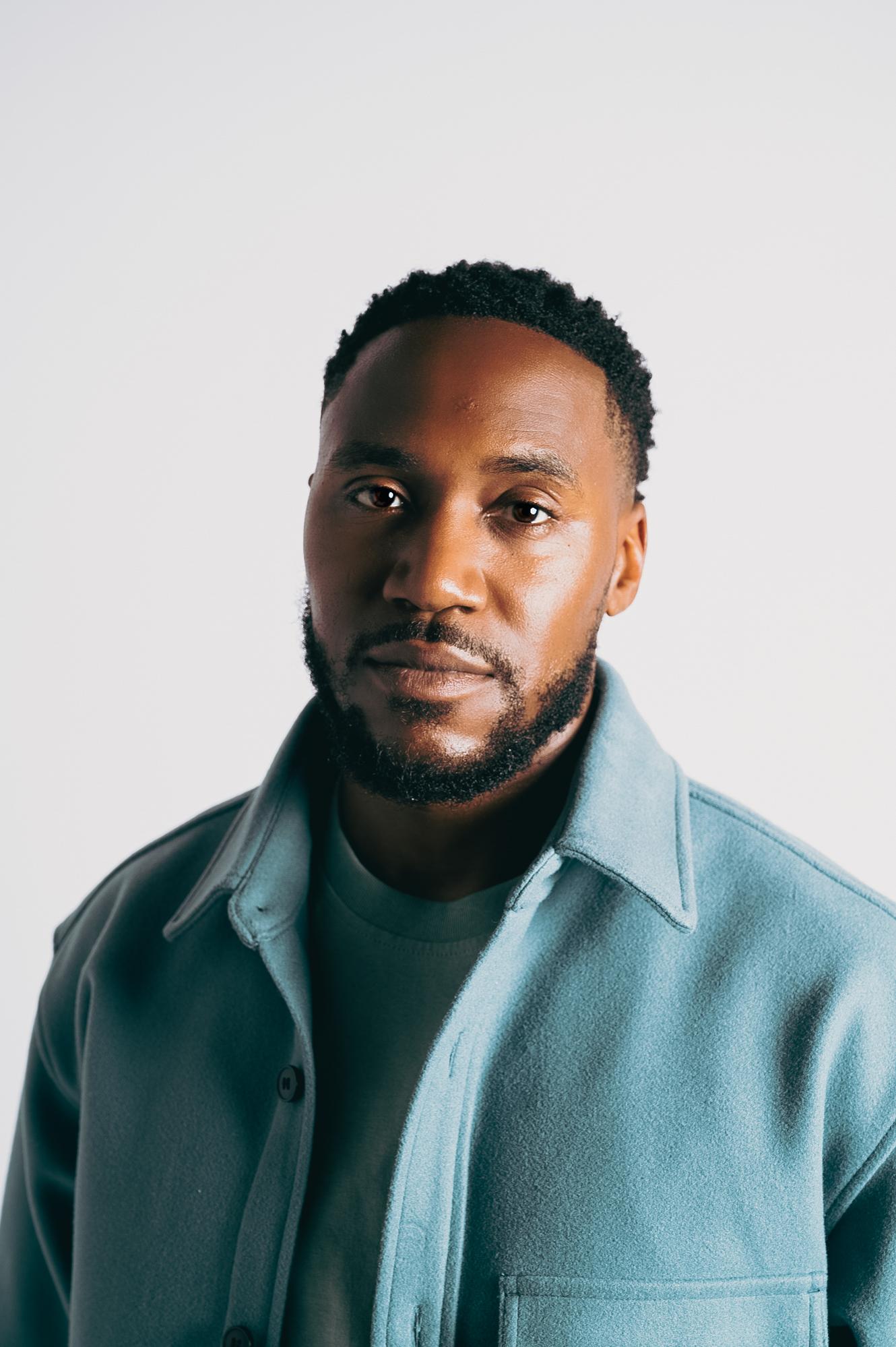 actor Kevin Gripper large photo