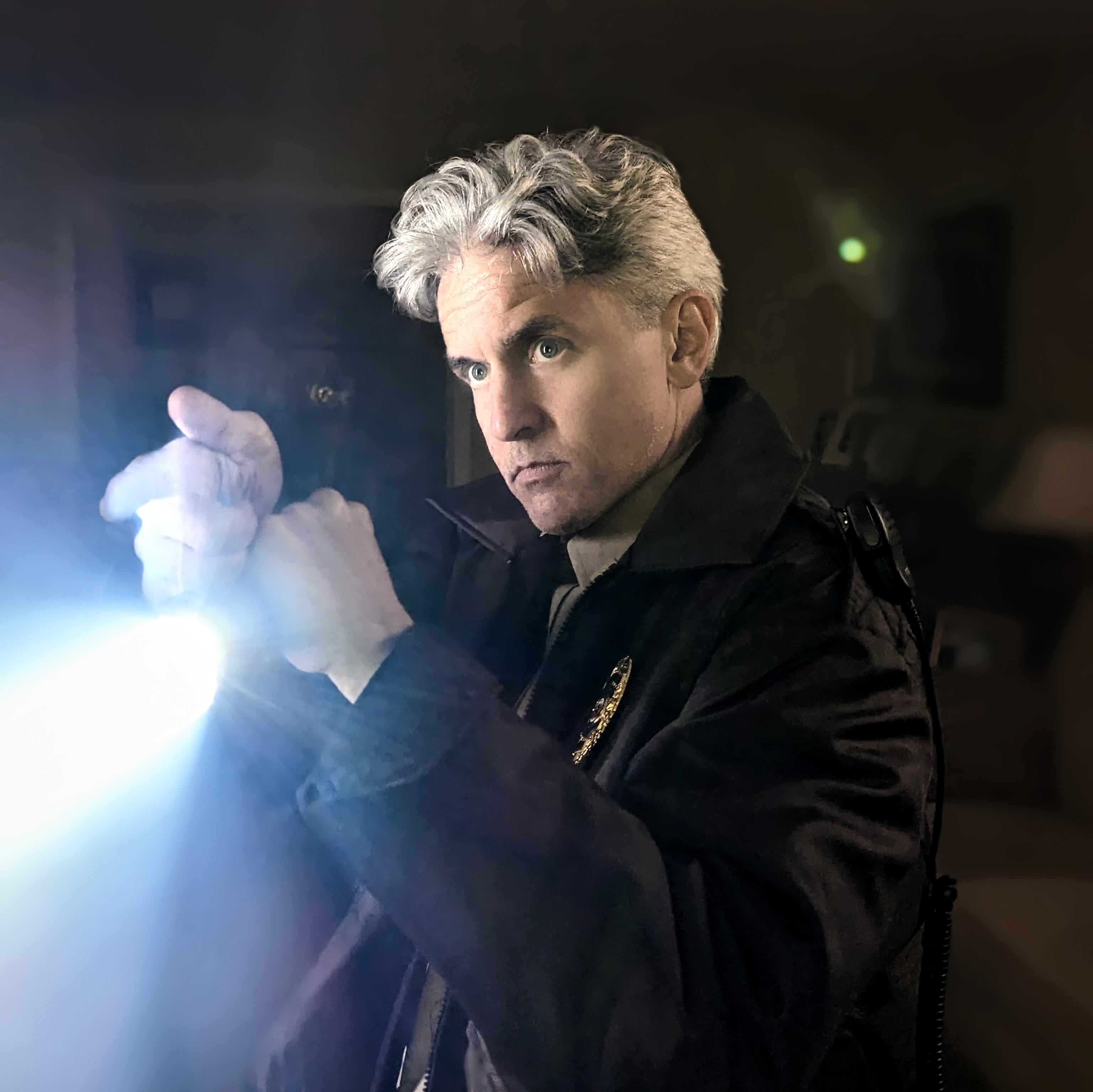 actor Dan Gloeckner large photo