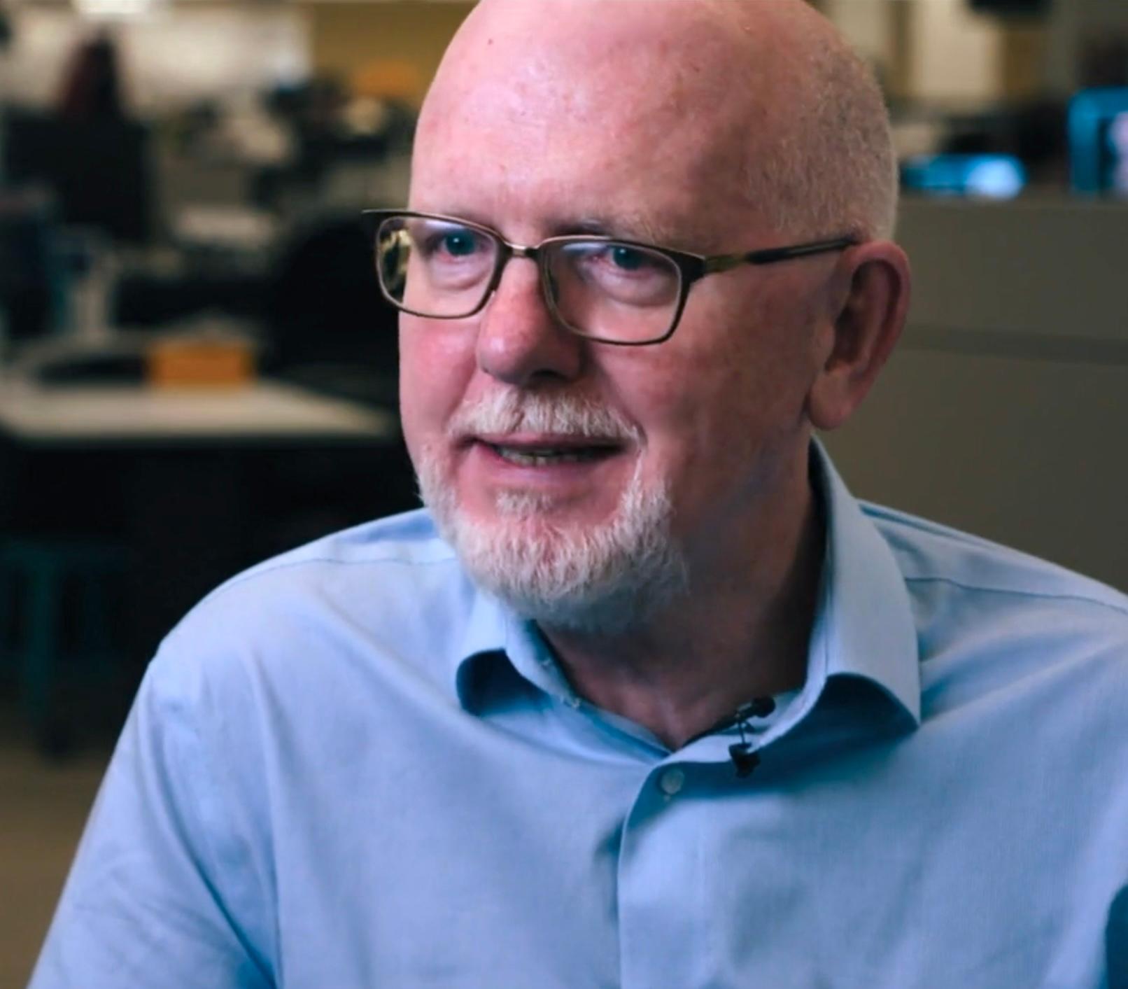 actor Dominic Gates large photo