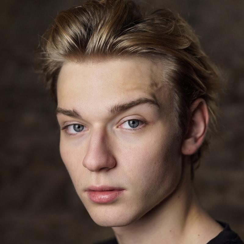 actor Tomás Psenicka large photo