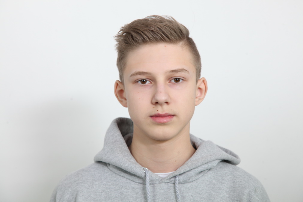 actor Oskar Wojciechowski large photo