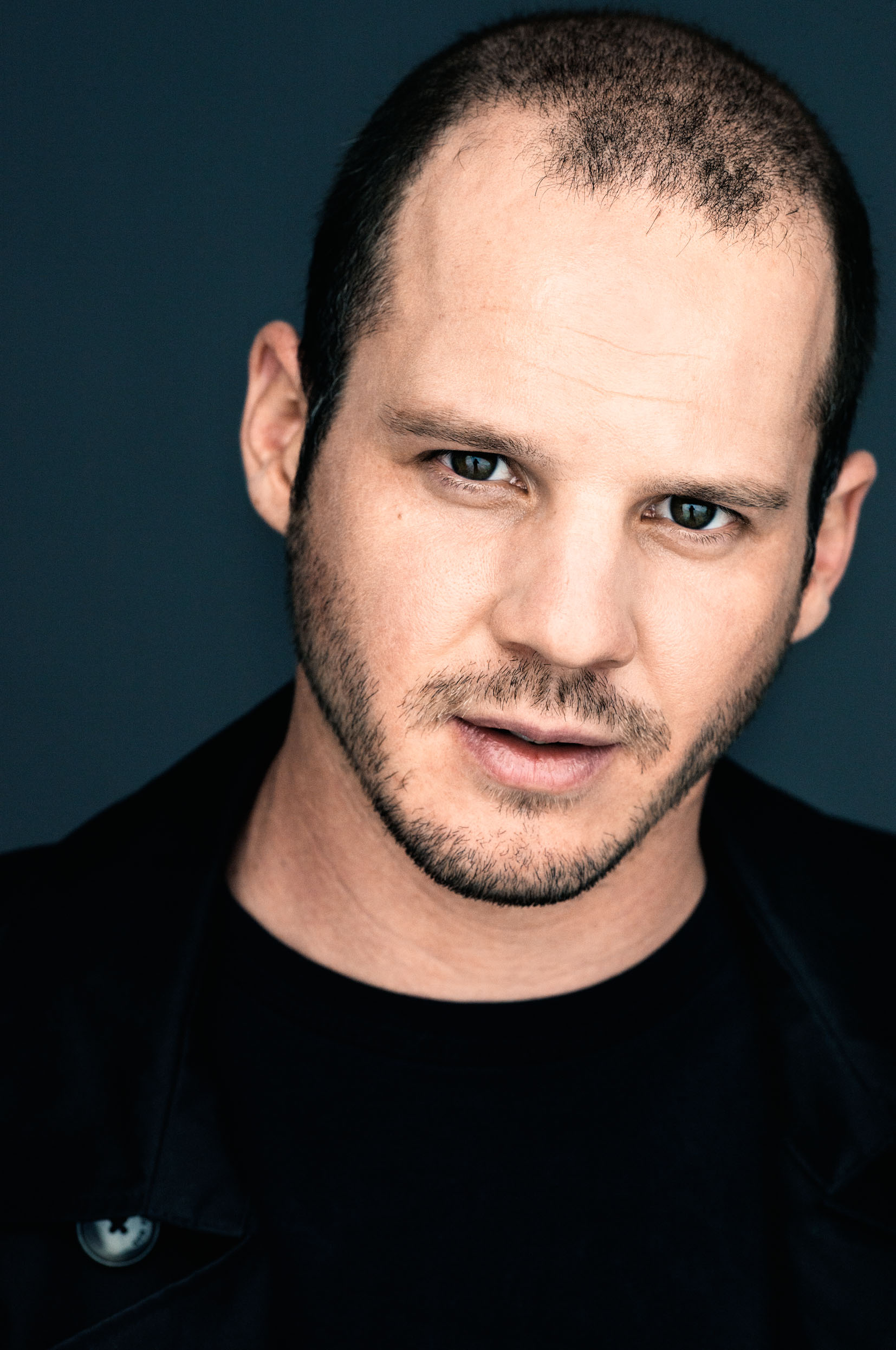 actor Max Thommes large photo