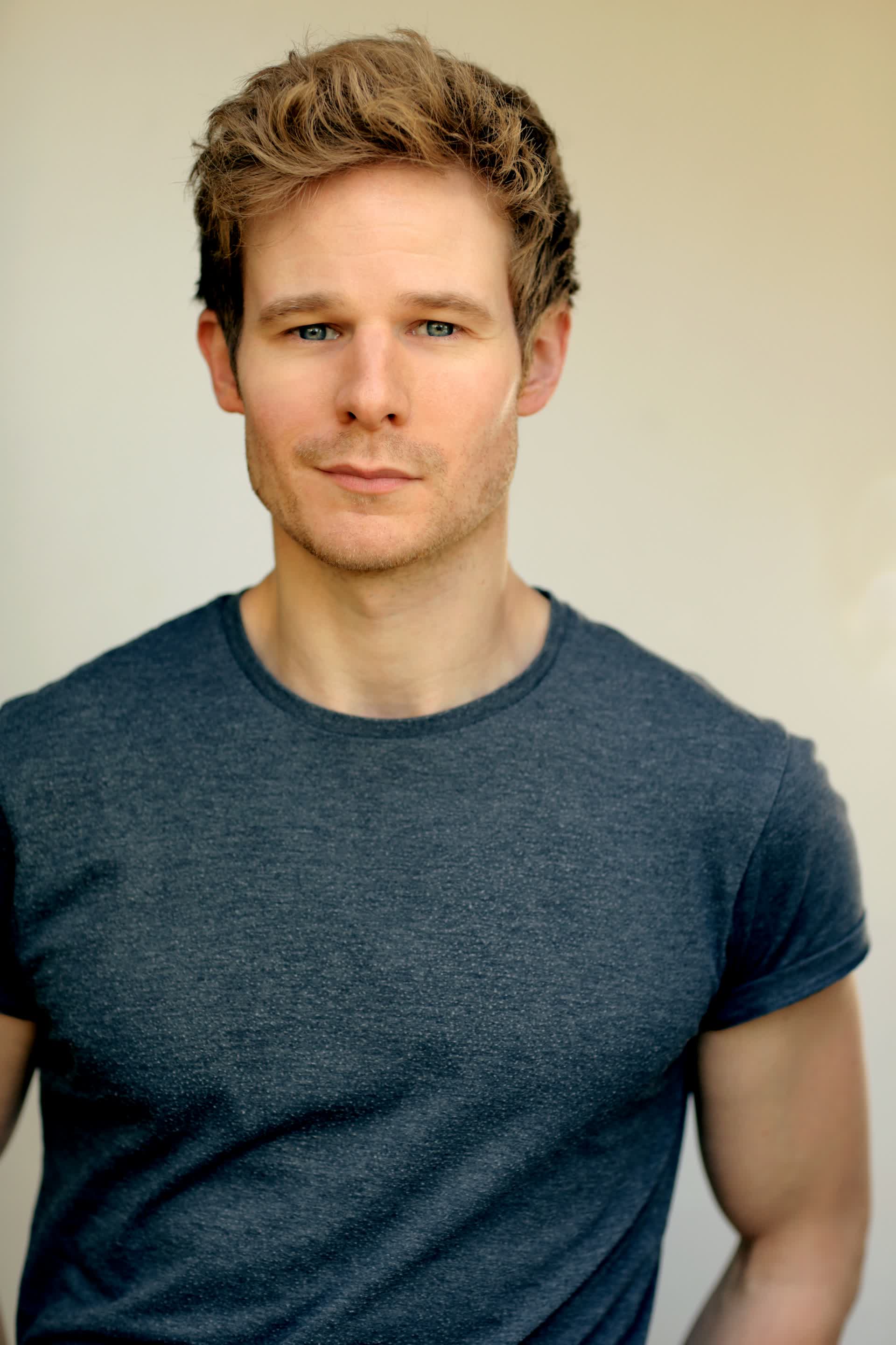 actor Steven Miller large photo