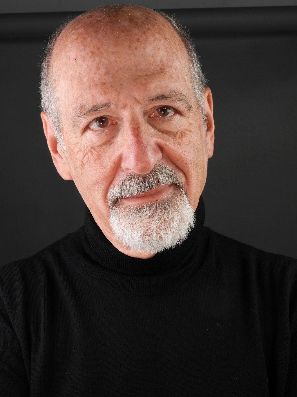 actor Gary Maniloff large photo