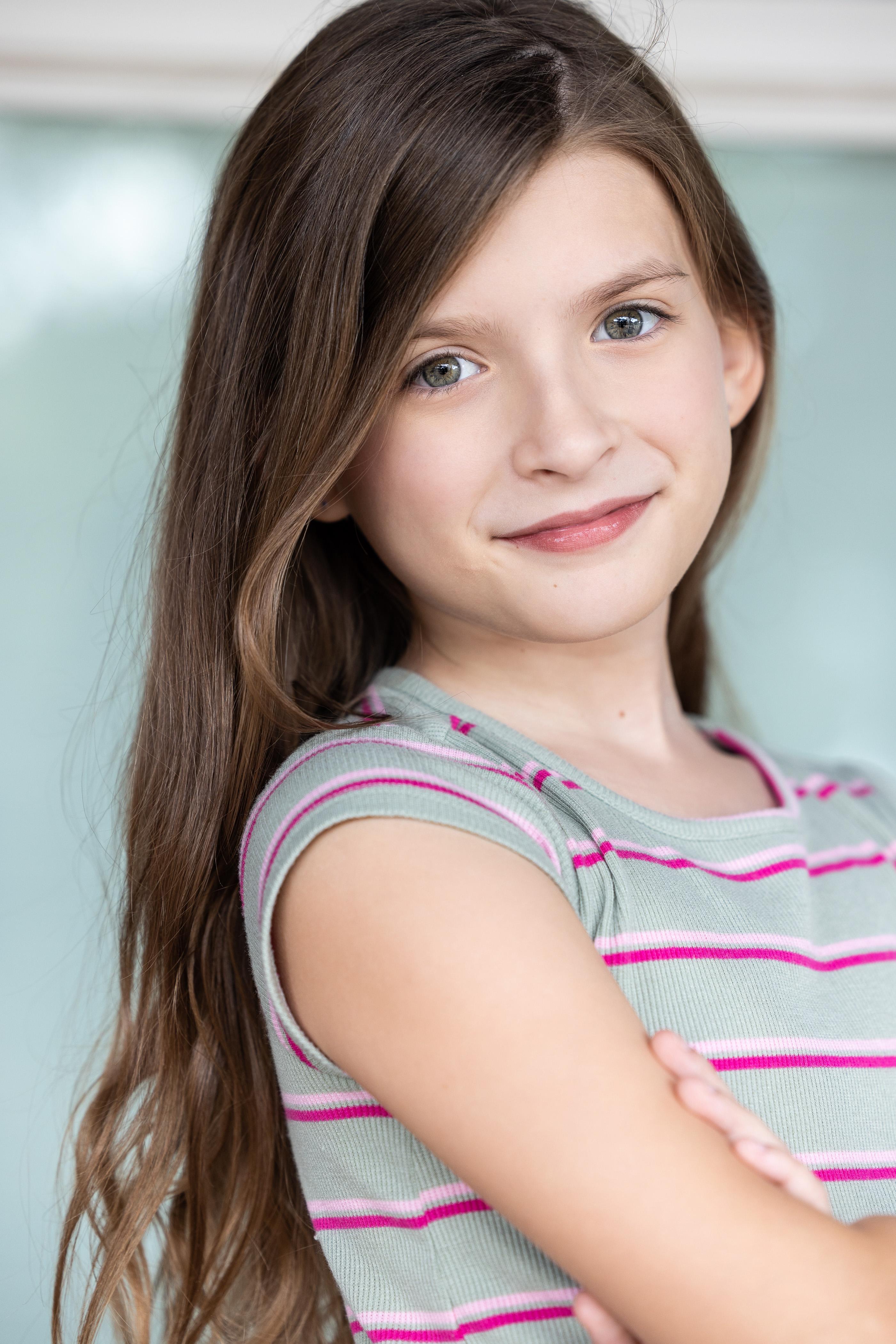 actor Anna Austin large photo