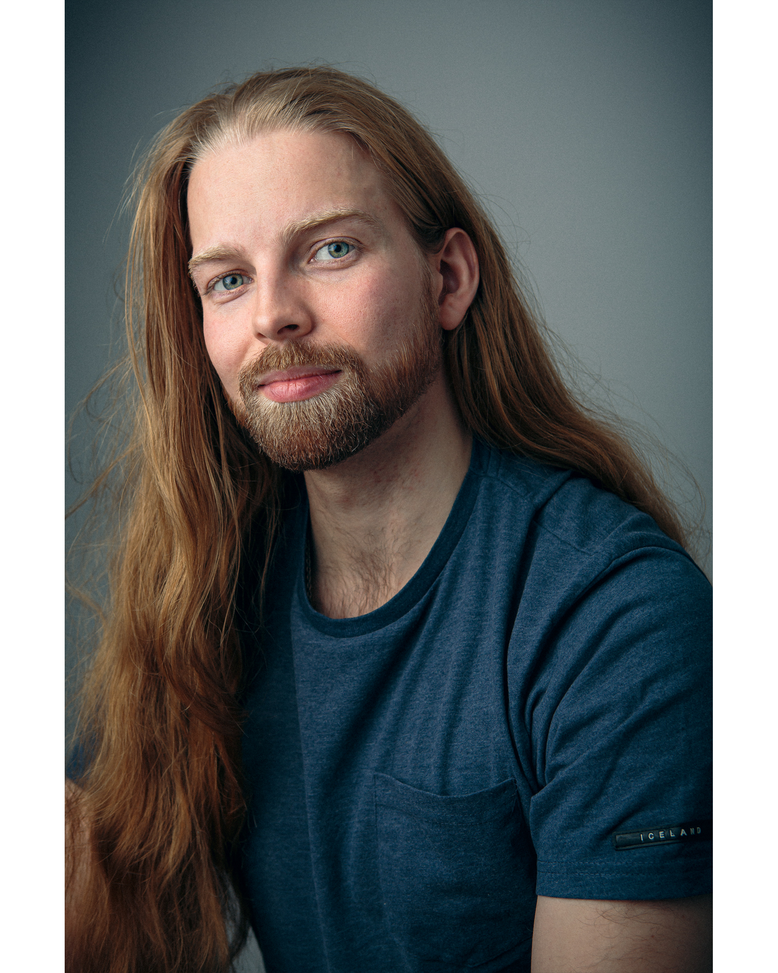 actor Jes Gislason large photo