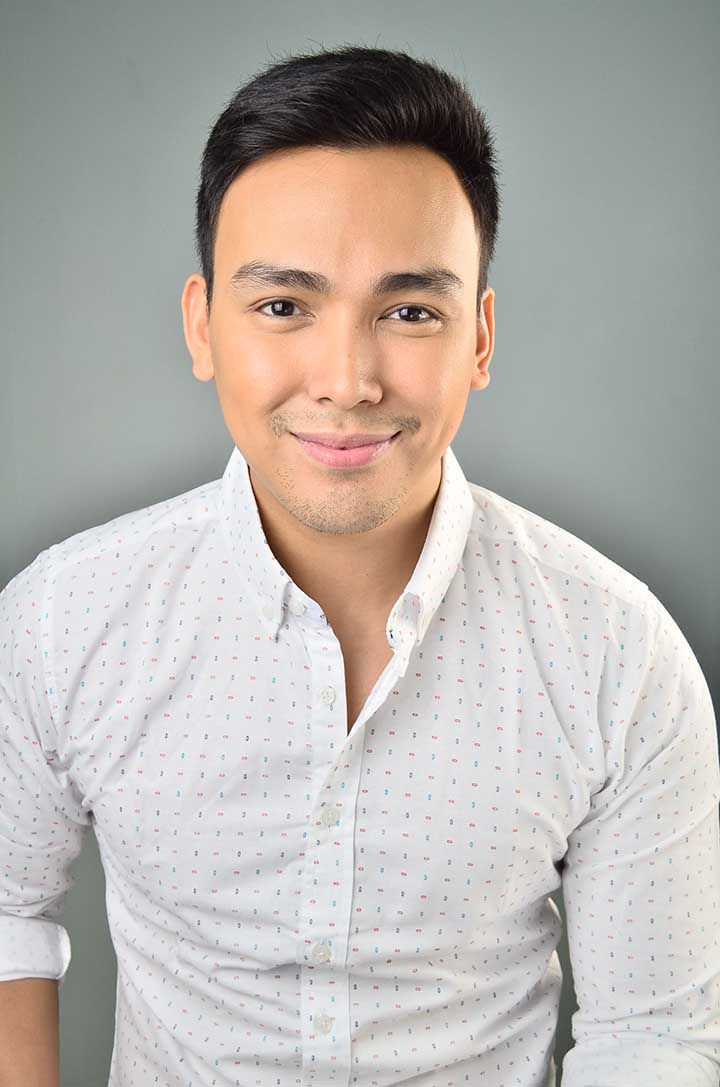 actor Mark Manicad large photo