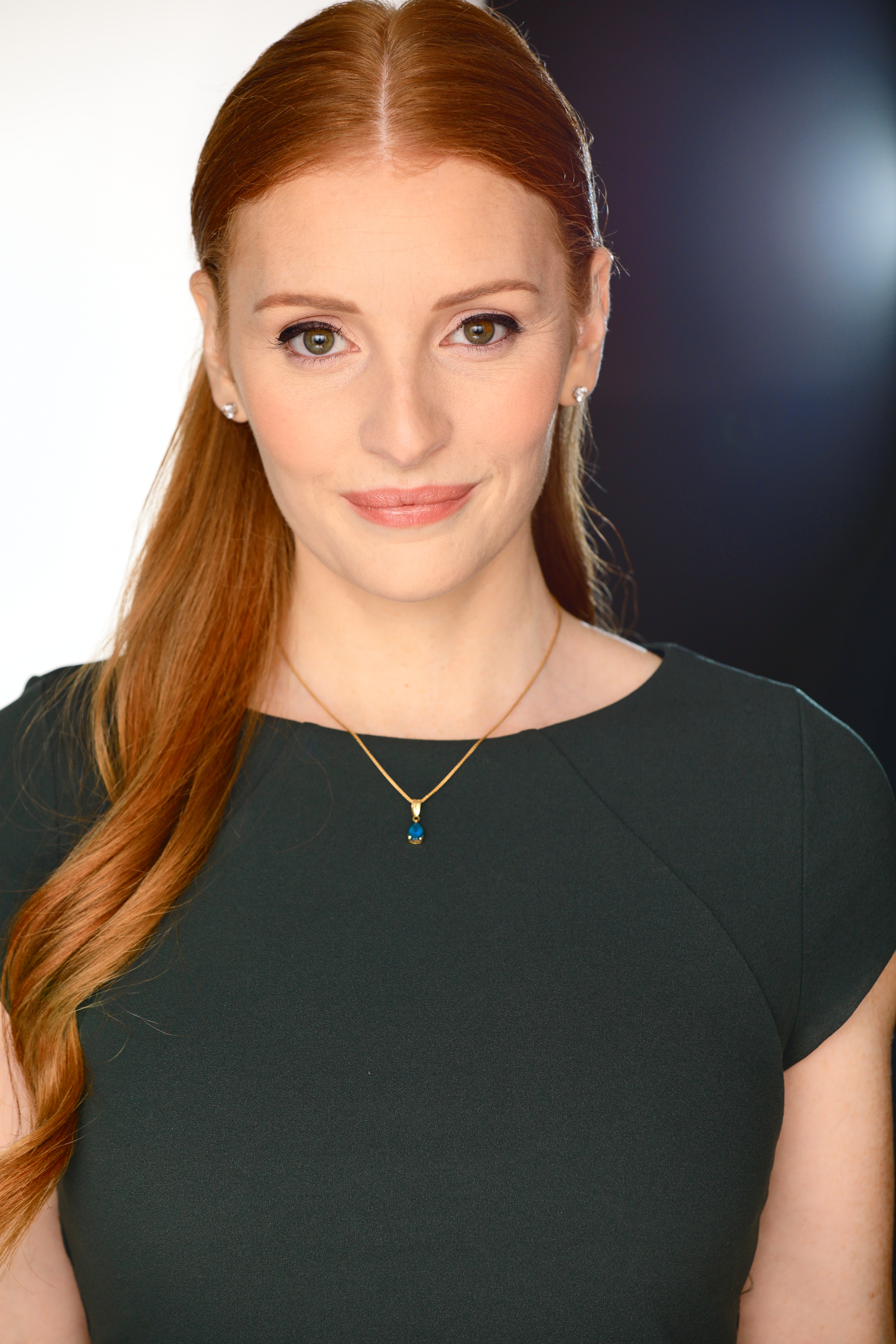 actor Diane Dehn large photo