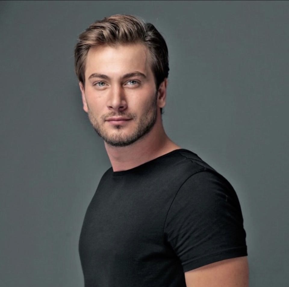 actor Cihan Yildiz large photo