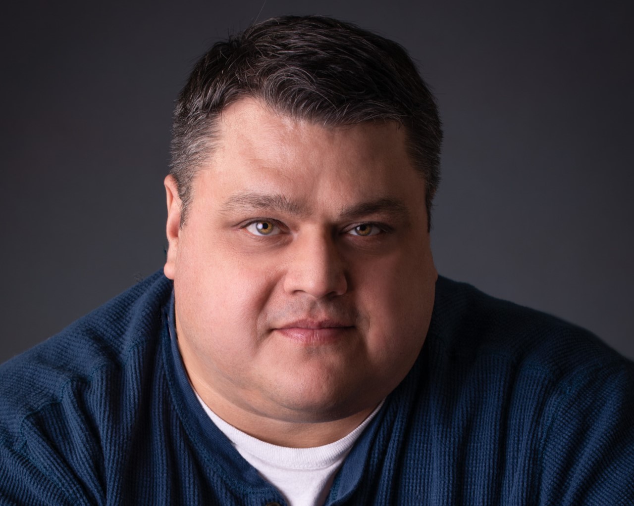 actor Glenn Peña large photo