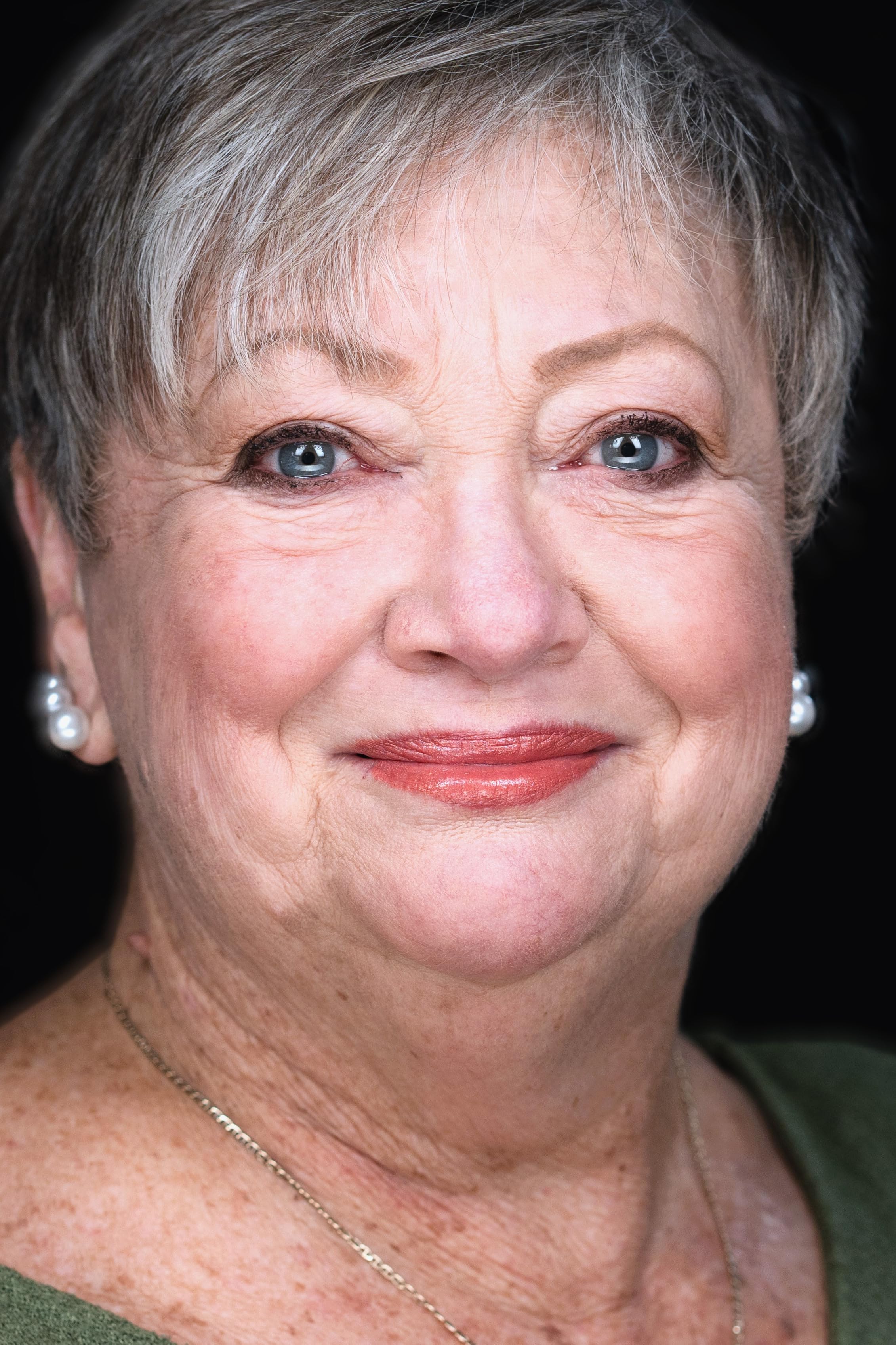 actor Gail Morrison large photo