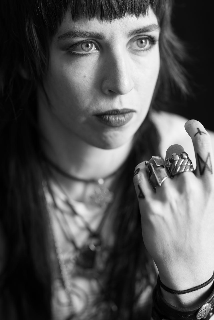 actor Cara Claymore large photo