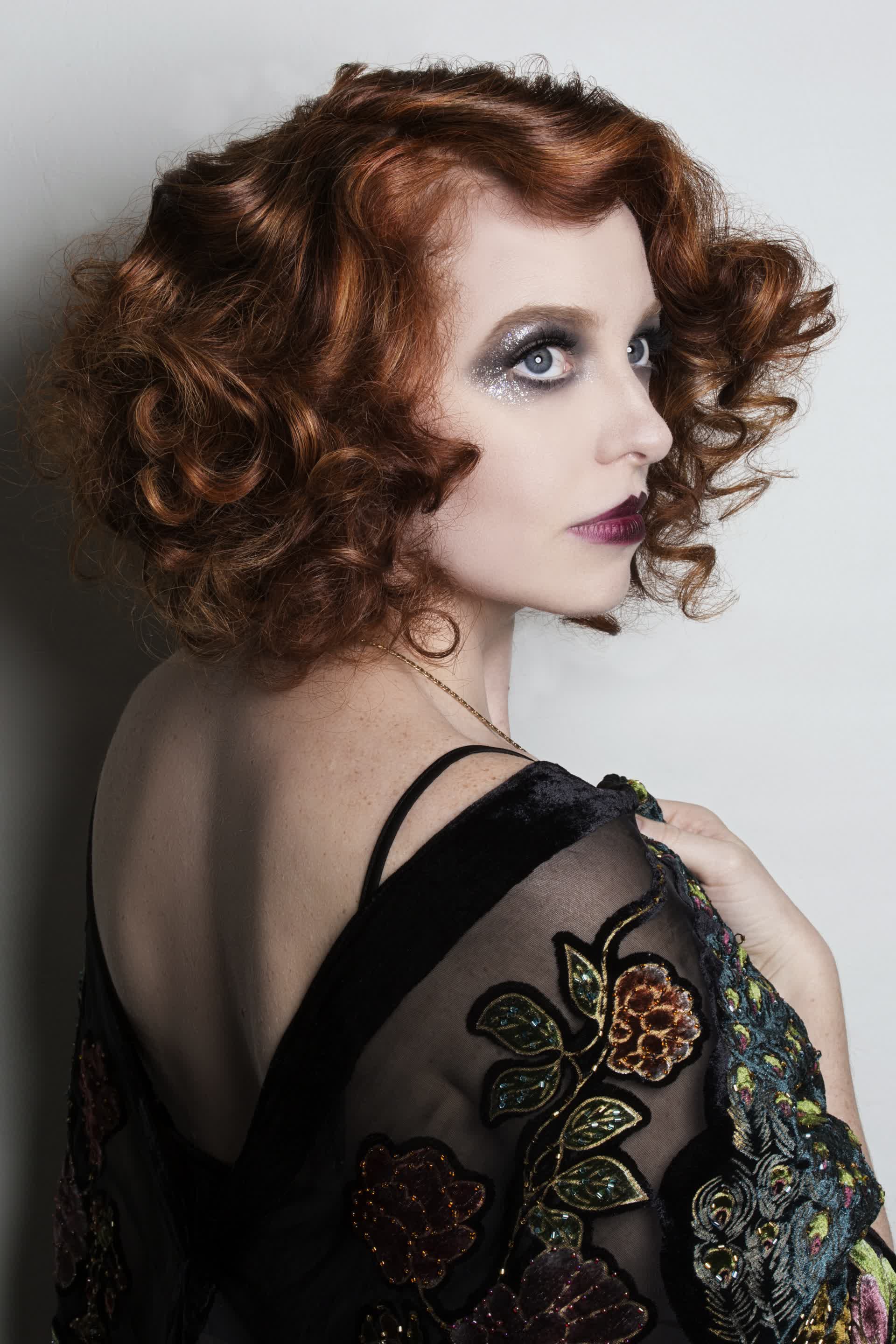 actor Laura Olafson large photo