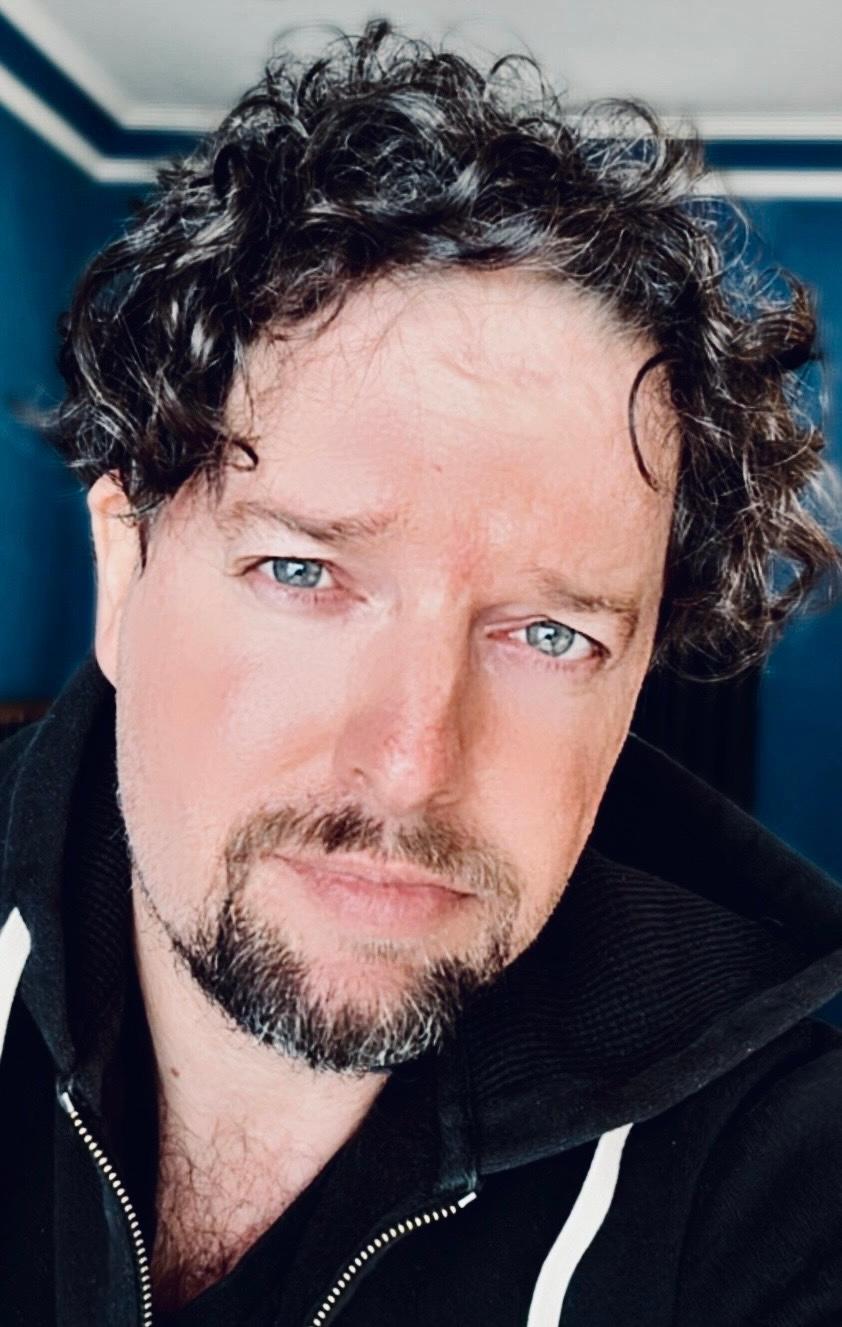 actor Tim Pine large photo