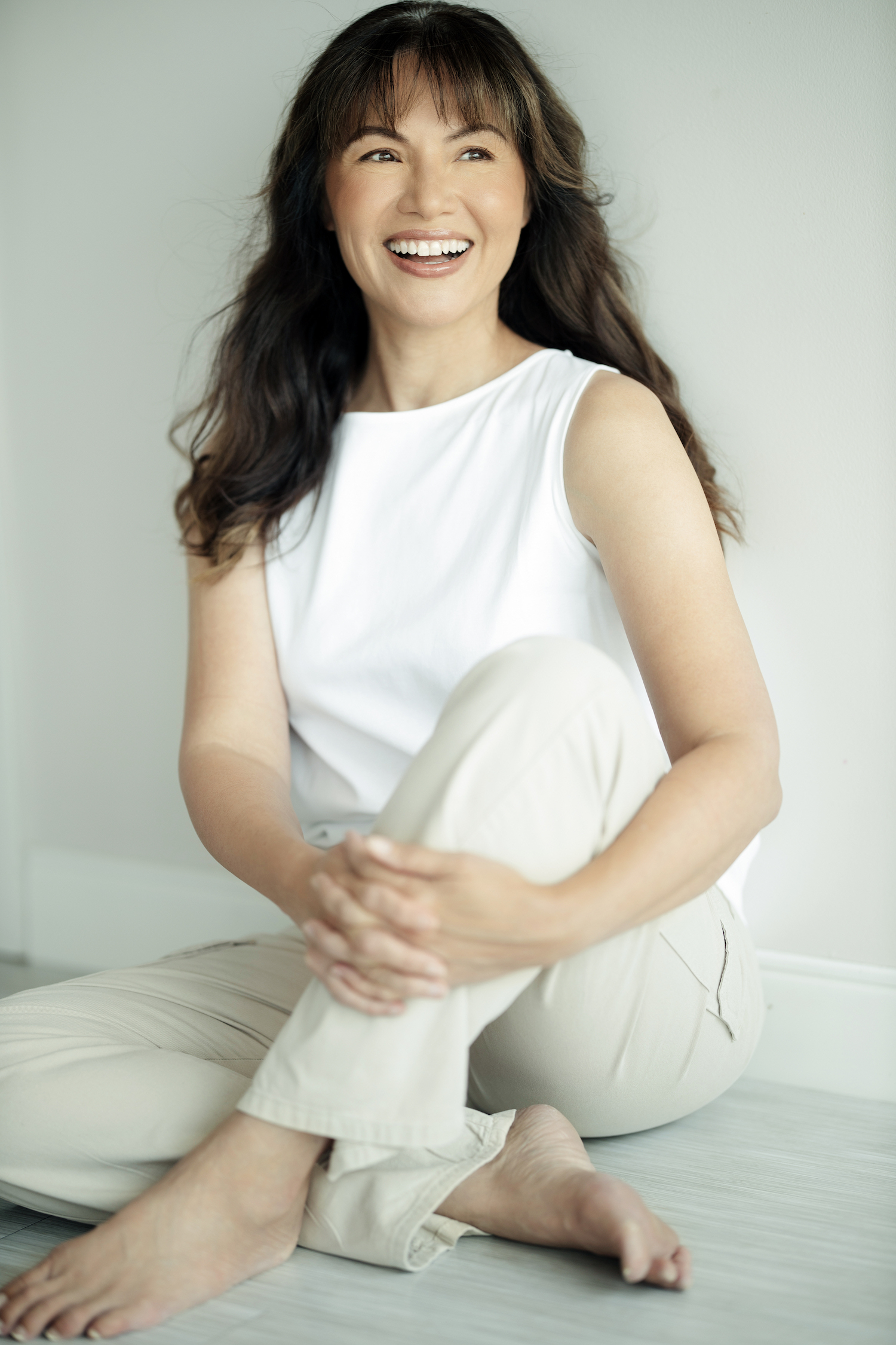 actor Claudine Tambuatco large photo