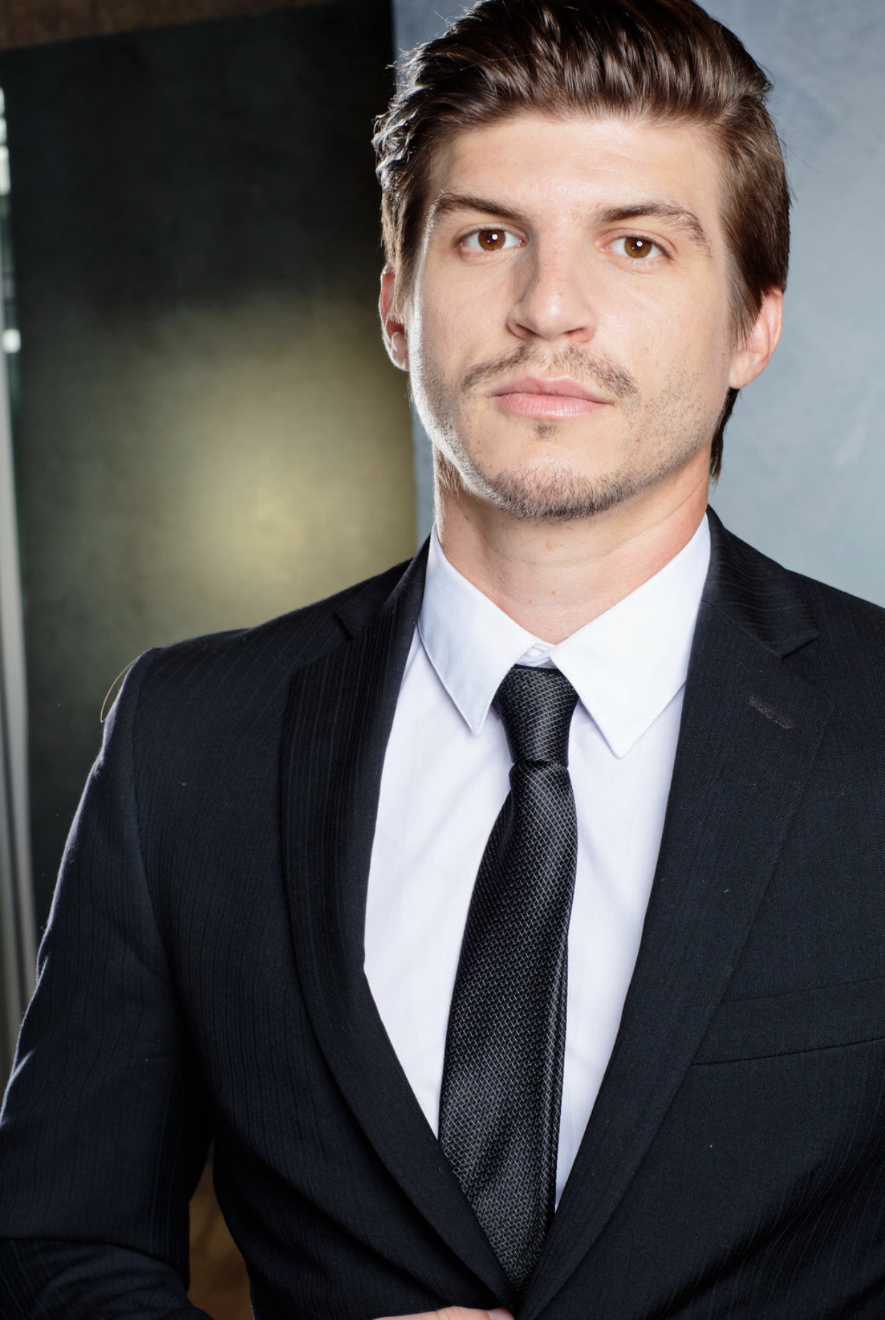 actor Matt McGee large photo