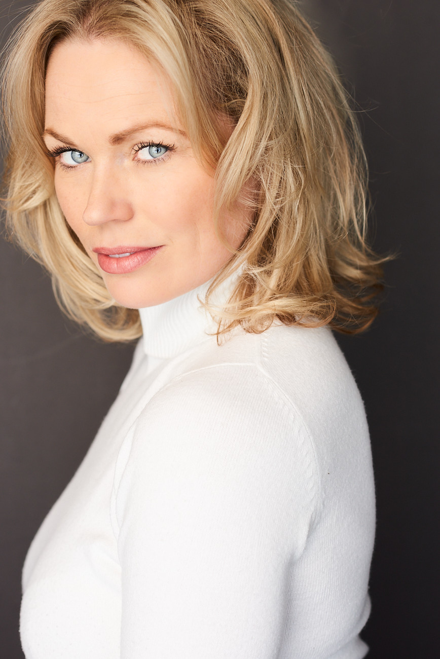 actor Joey Bothwell large photo