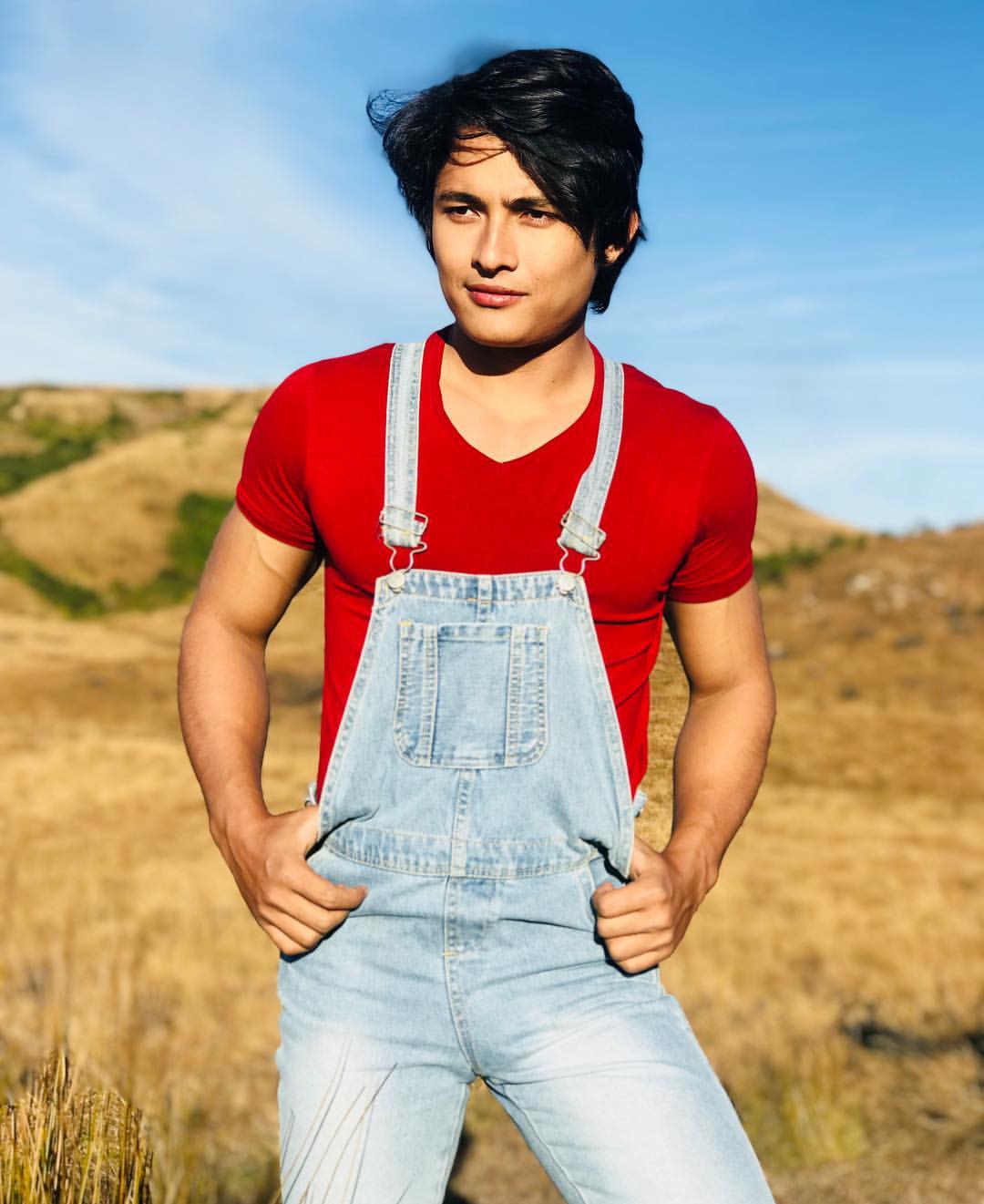 actor Vivek Bora large photo