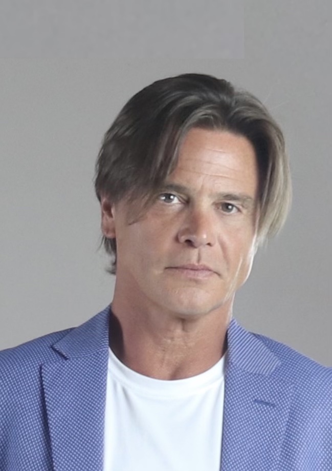 actor Terrell Sandefur large photo