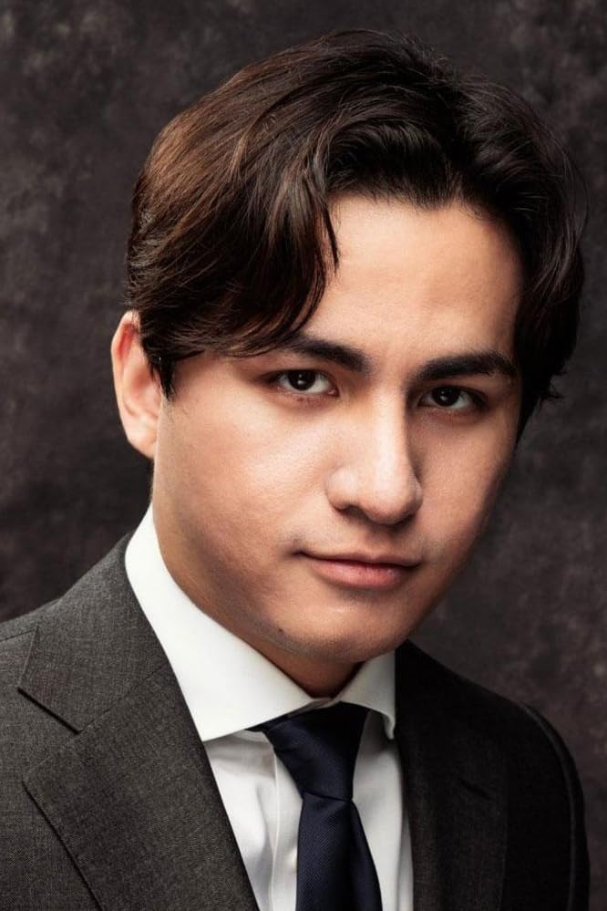 actor Charles Nguyen large photo