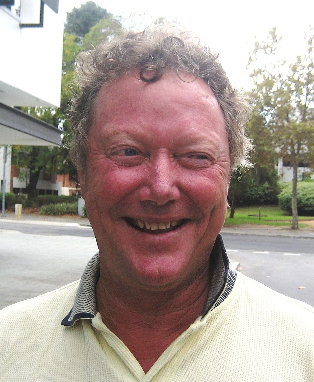 actor Kim Hughes large photo