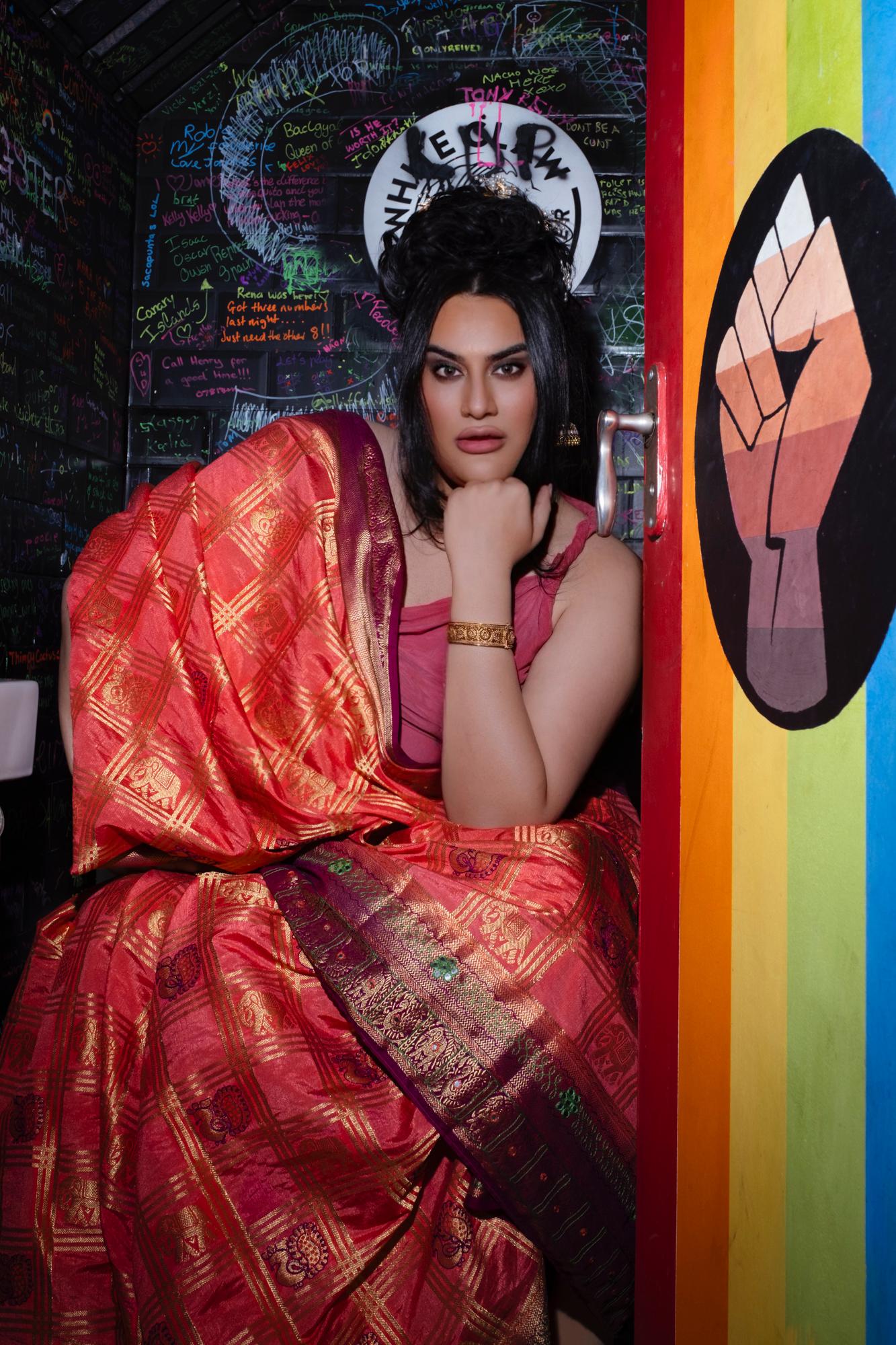 actor Val The Brown Queen large photo