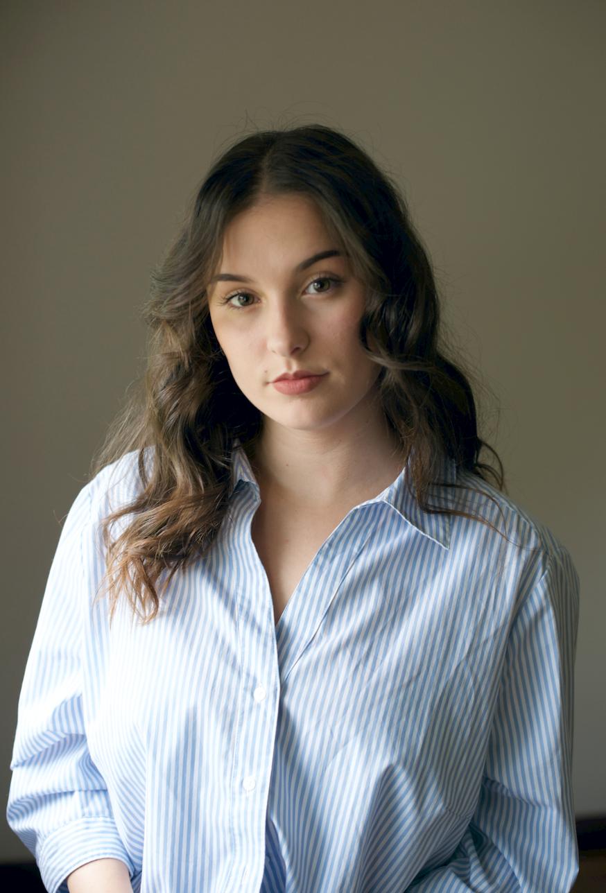 actor Emma De Maria large photo