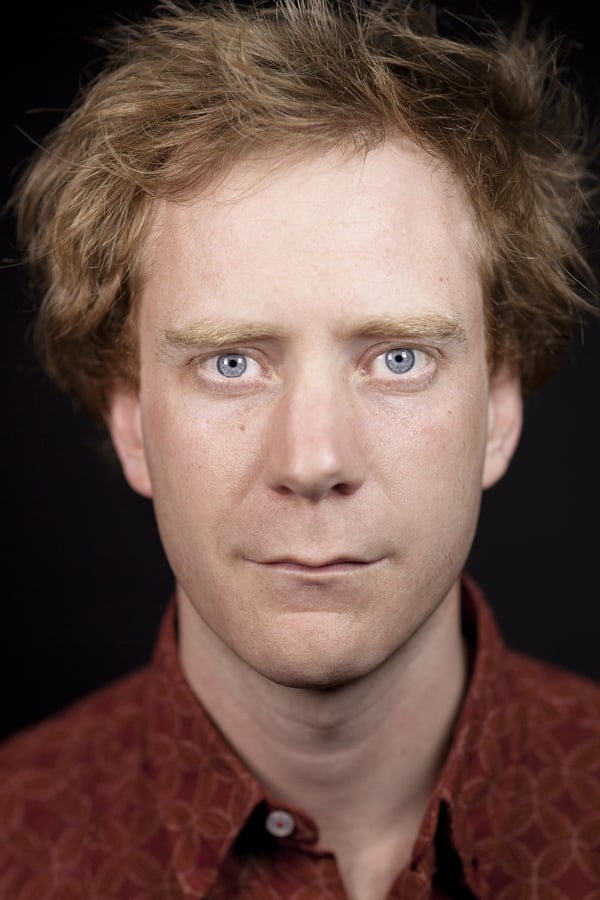 actor Simon Lacroix large photo