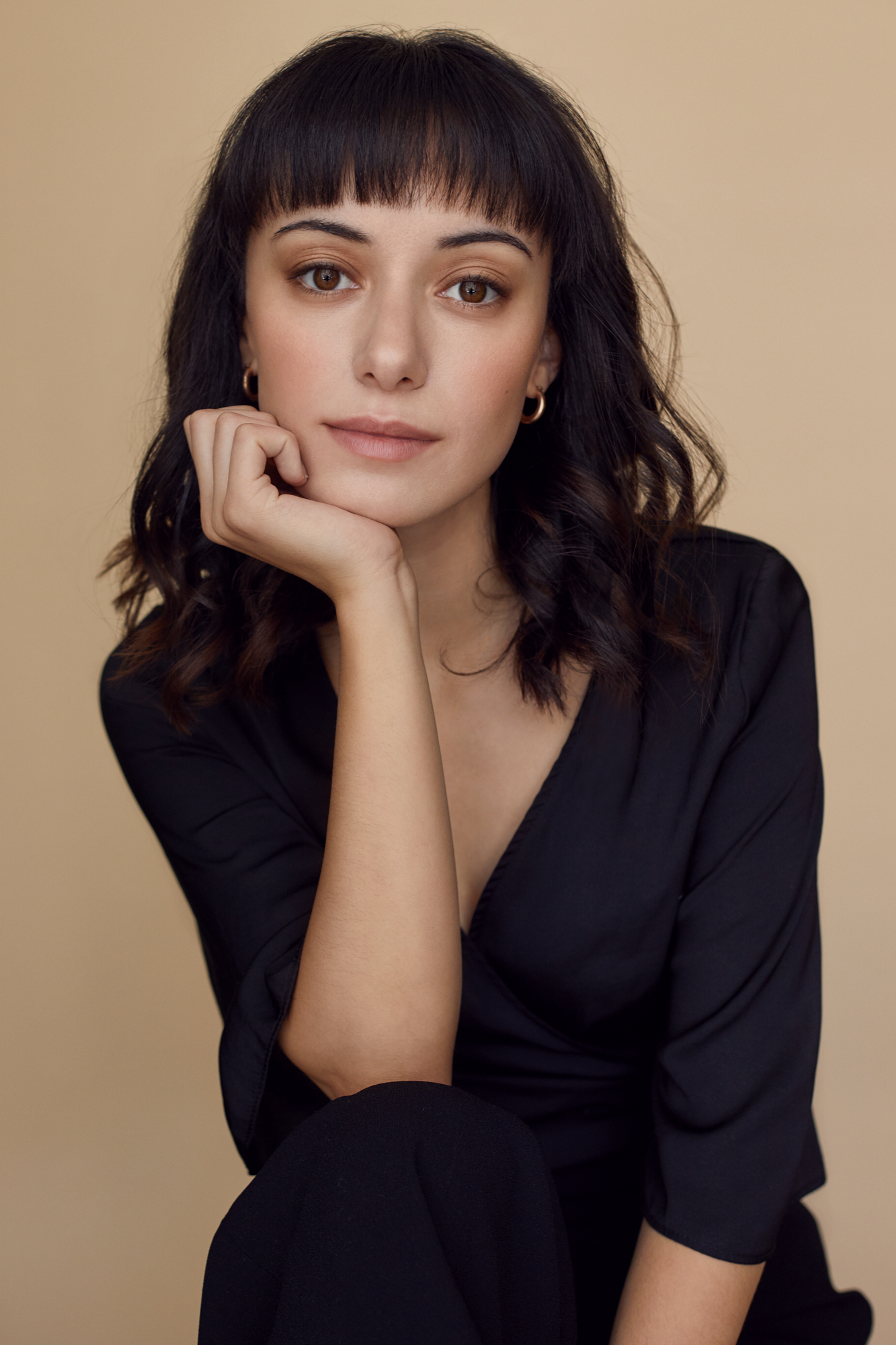 actor Emma Diaz large photo